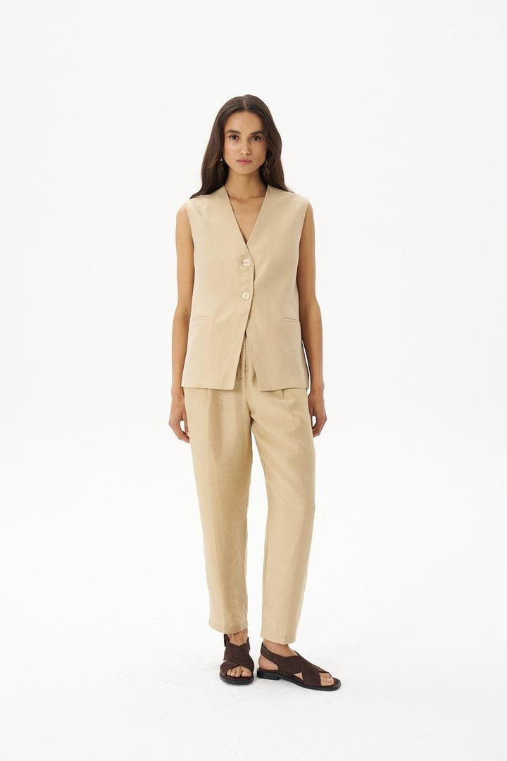 Linen Carrot Pant