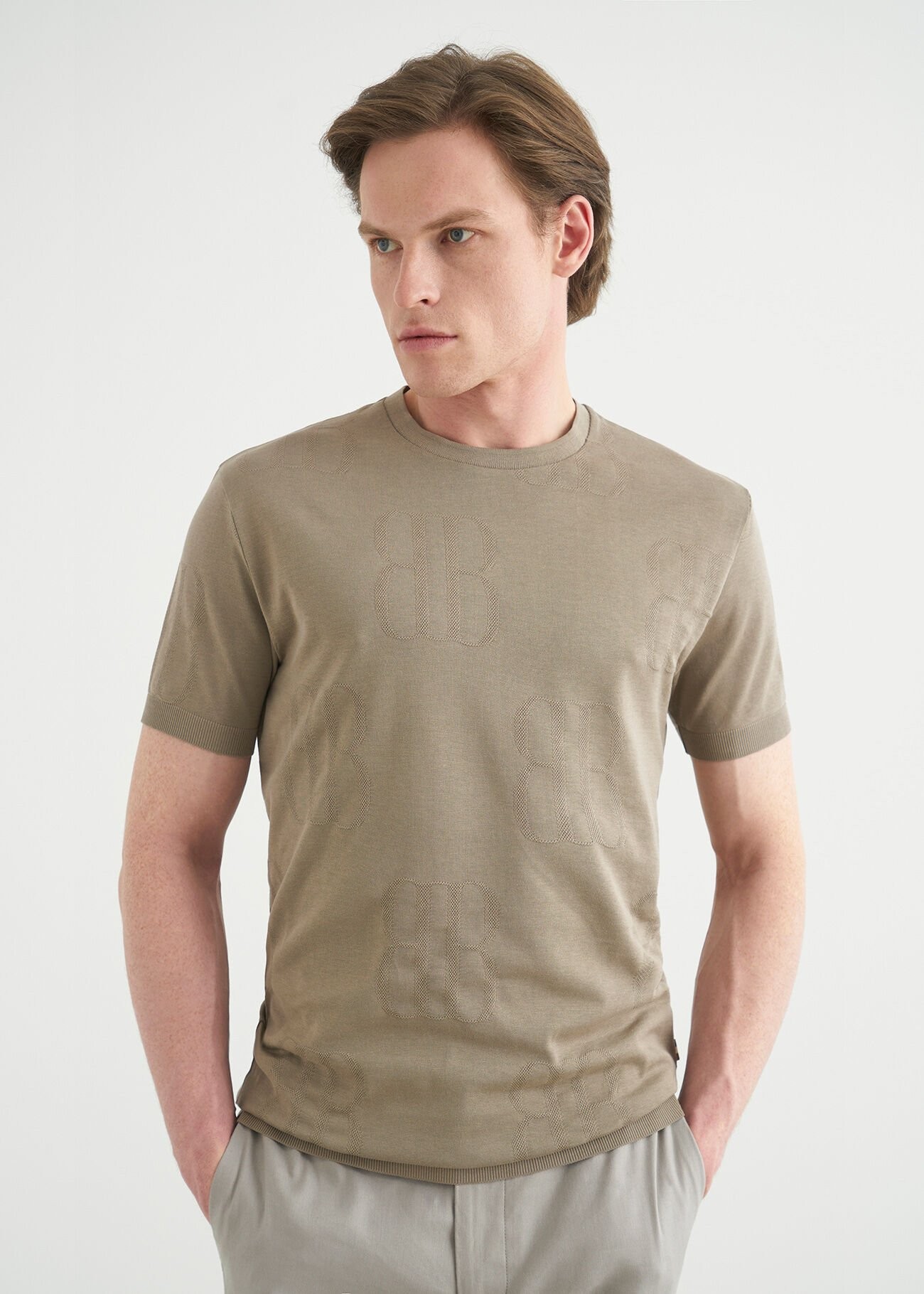 Zenti Crew Neck Beige