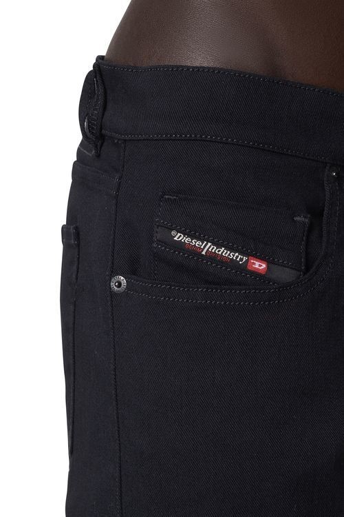 2019 D-Strukt L.32 Slim Jeans