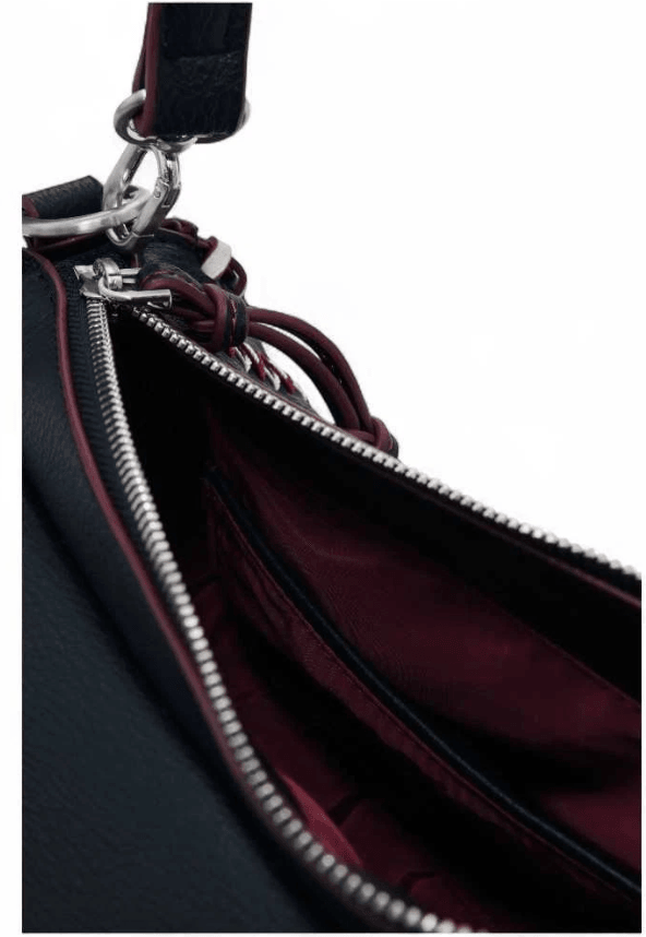Manhattan Pespunts Zarauz Black Shoulder Bag 