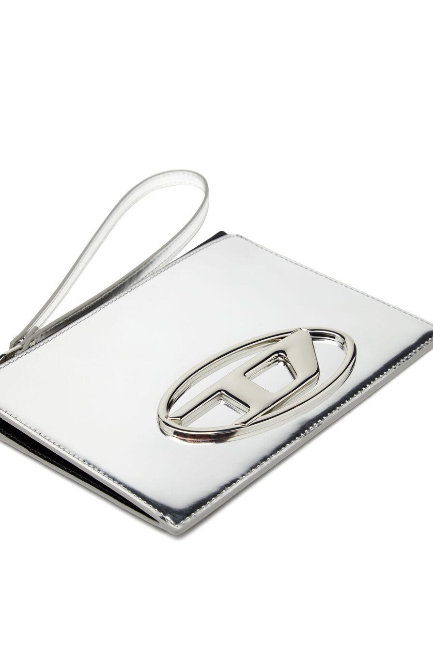 1DR Zipped pouch in silver mirror leather