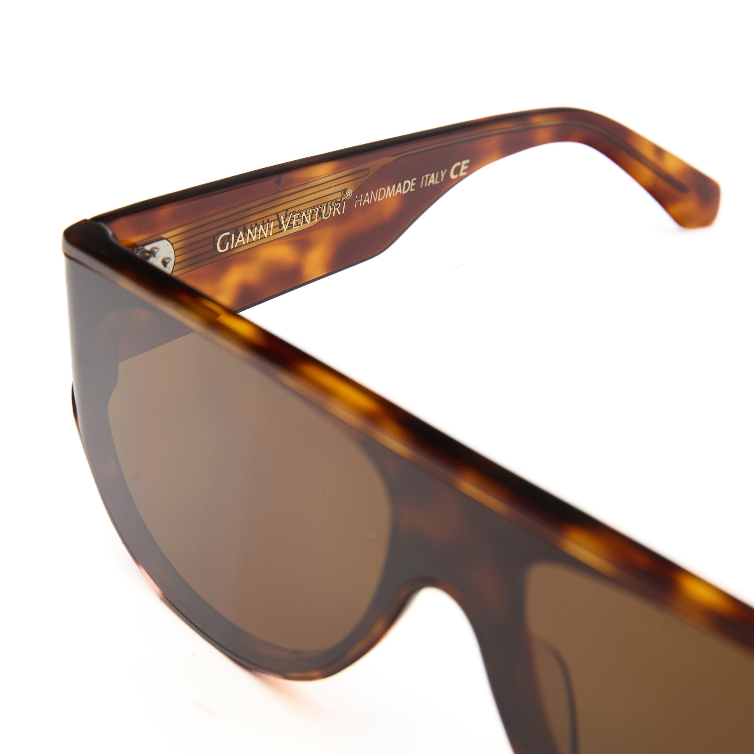 GV0701.2 Brown