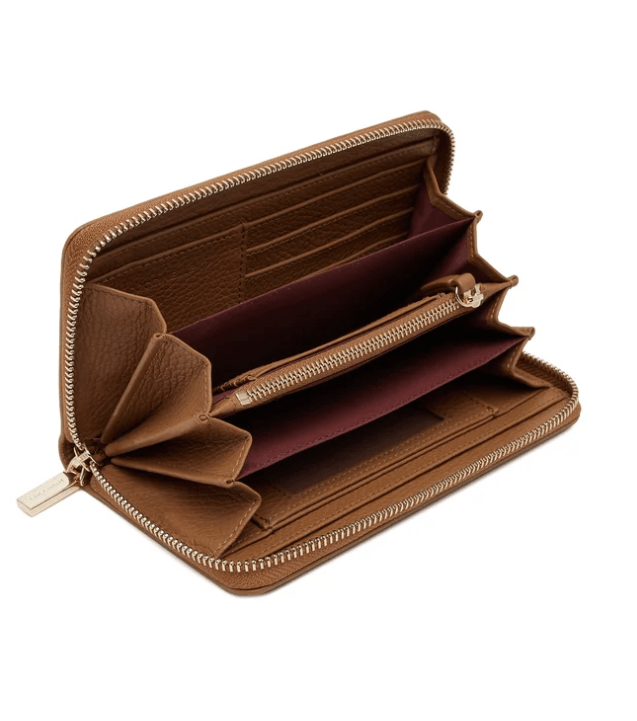 C-Me Wallet Brown Leather Wallet E2SSL113201
