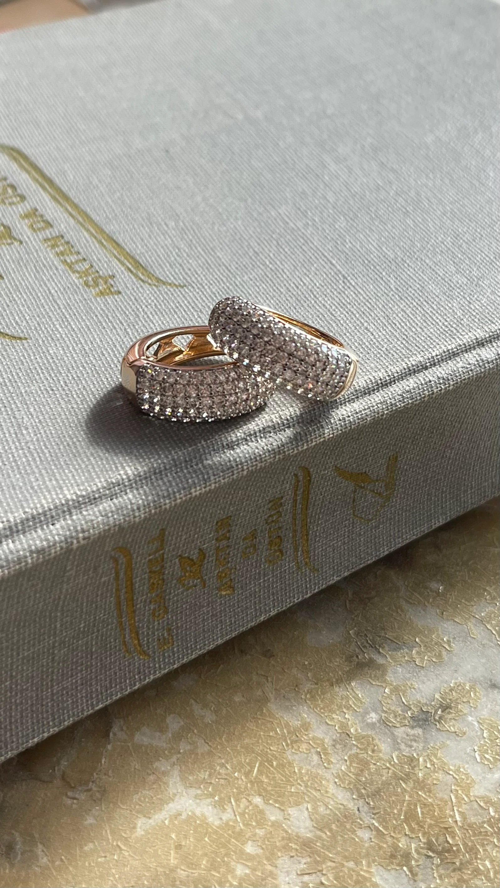 XUPİNG 18K HALKA KÜPE