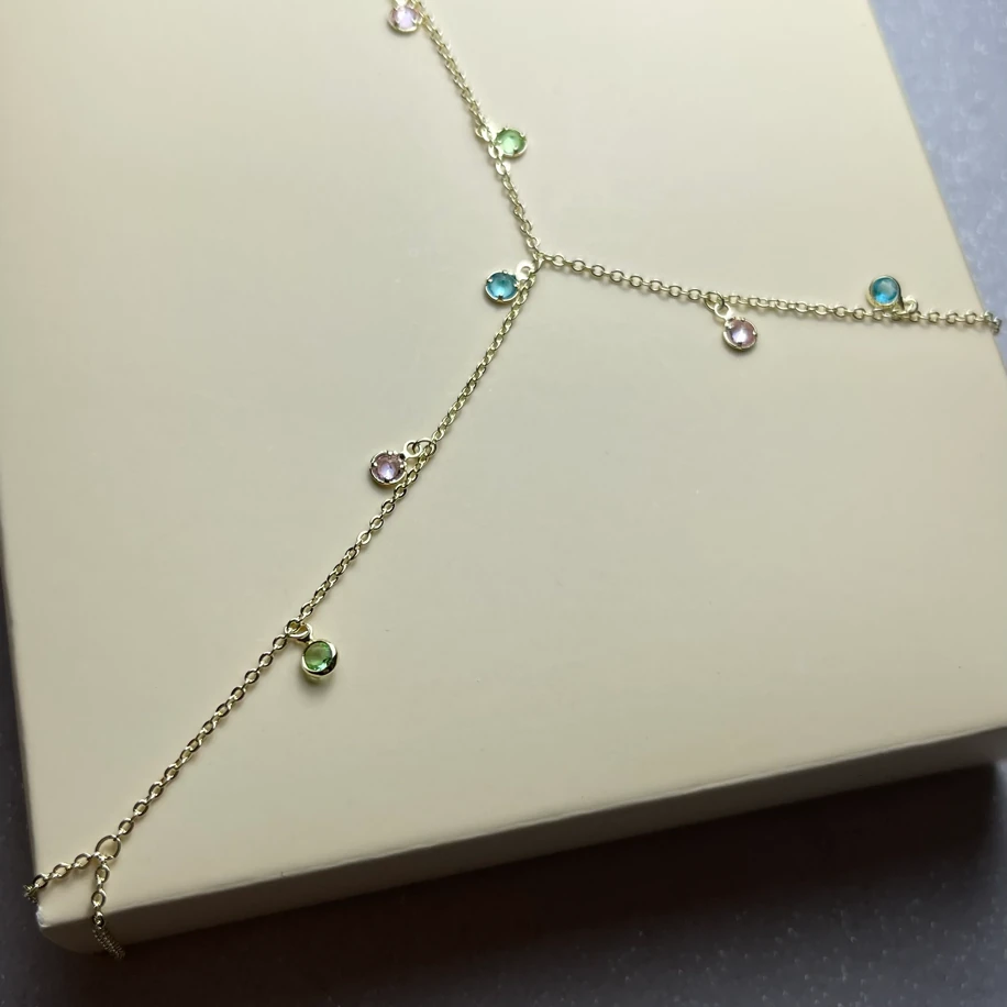 ZİRKON SALLANTILI RENKLİ TAŞ DETAY ŞAHMERAN