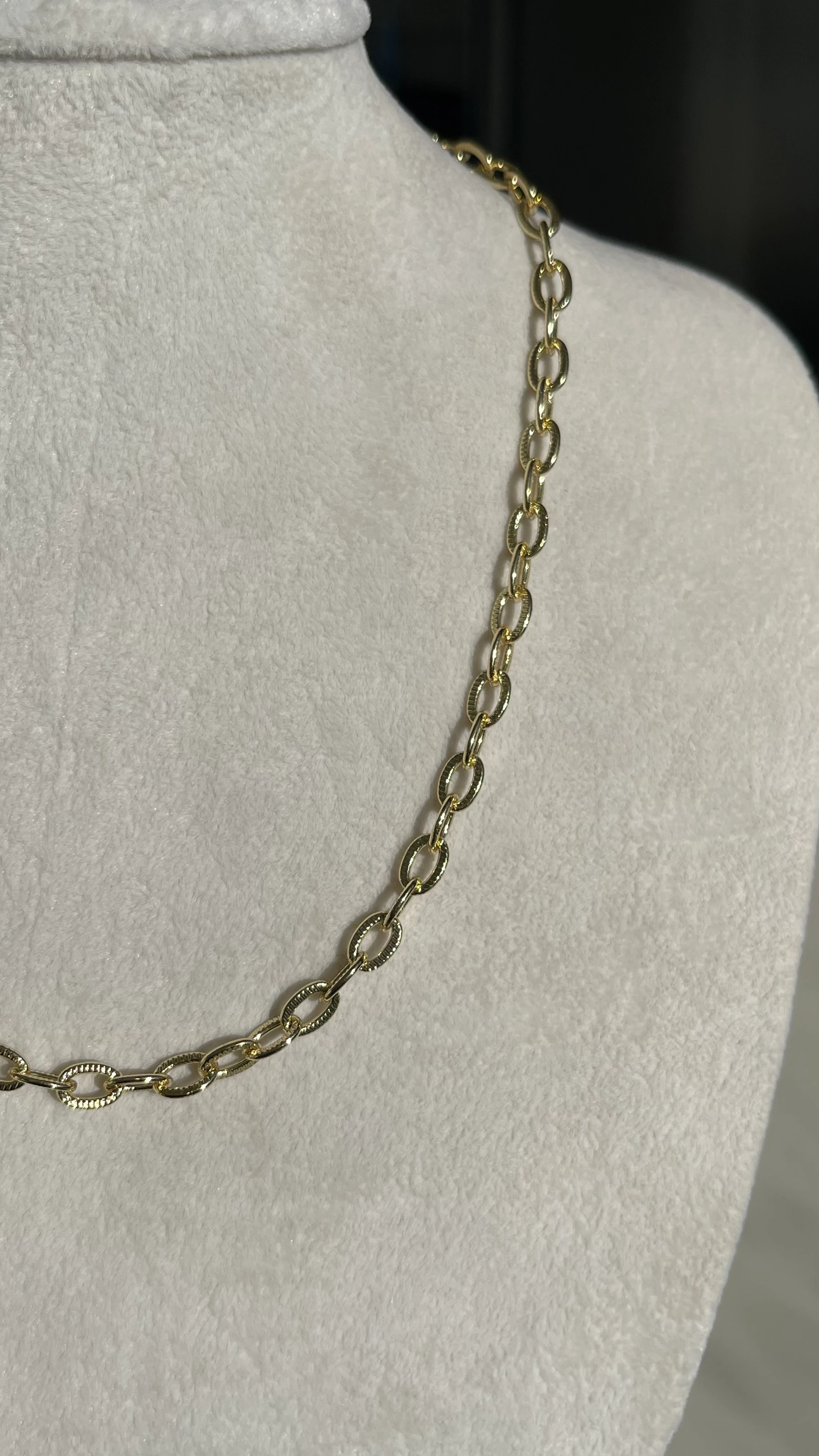 XUPİNG 14 K KÜÇÜK ATAÇ MODEL KOLYE