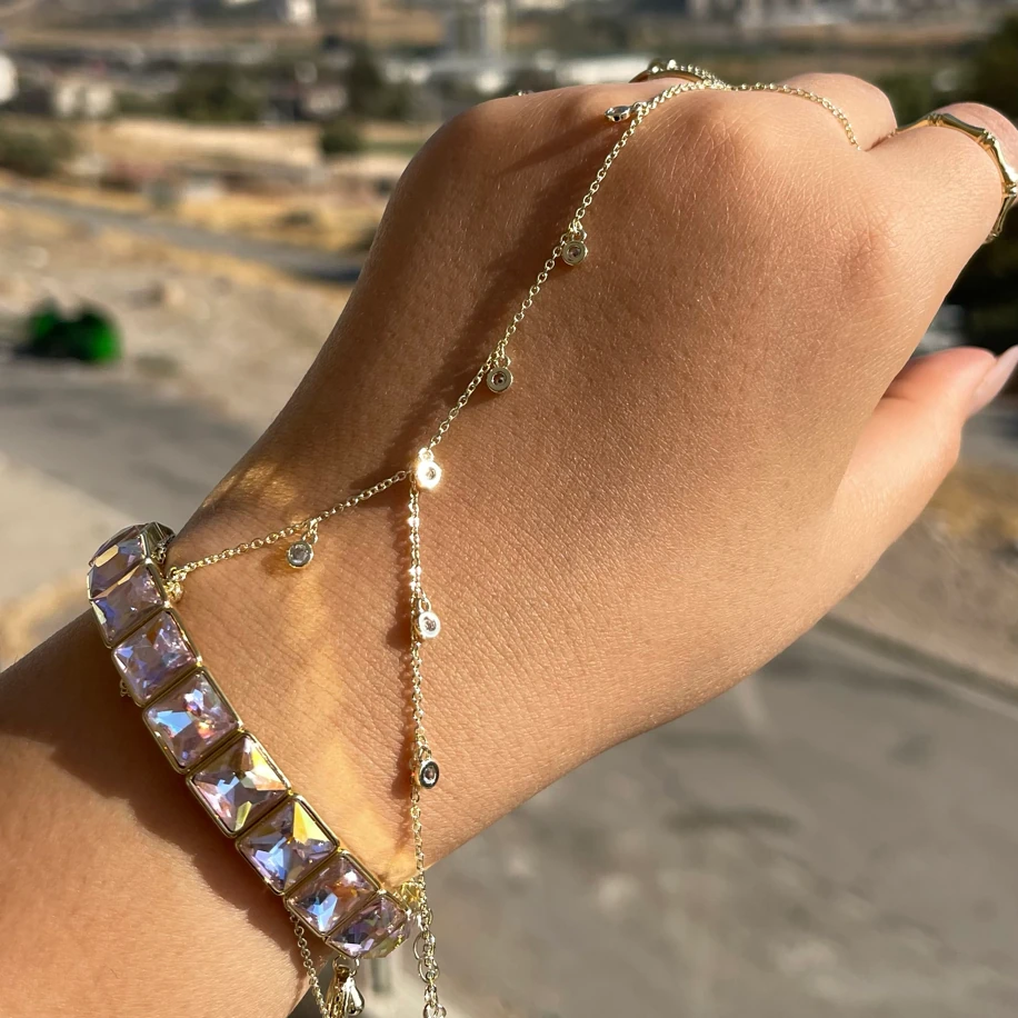 ZİRKON SALLANTILI TAŞ DETAY 14 K RENK ŞIK ŞAHMERAN