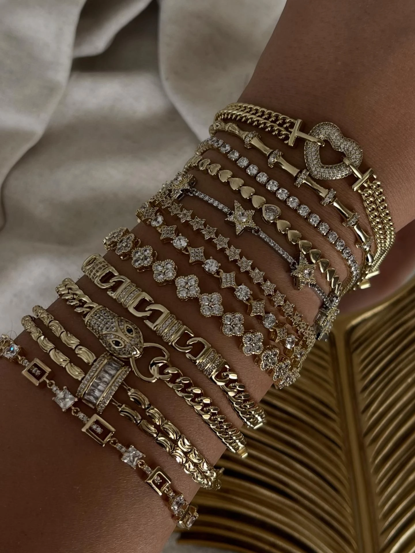 14 K XUPİNG ŞIK KADIN BİLEKLİK ÖZEL SERİ 