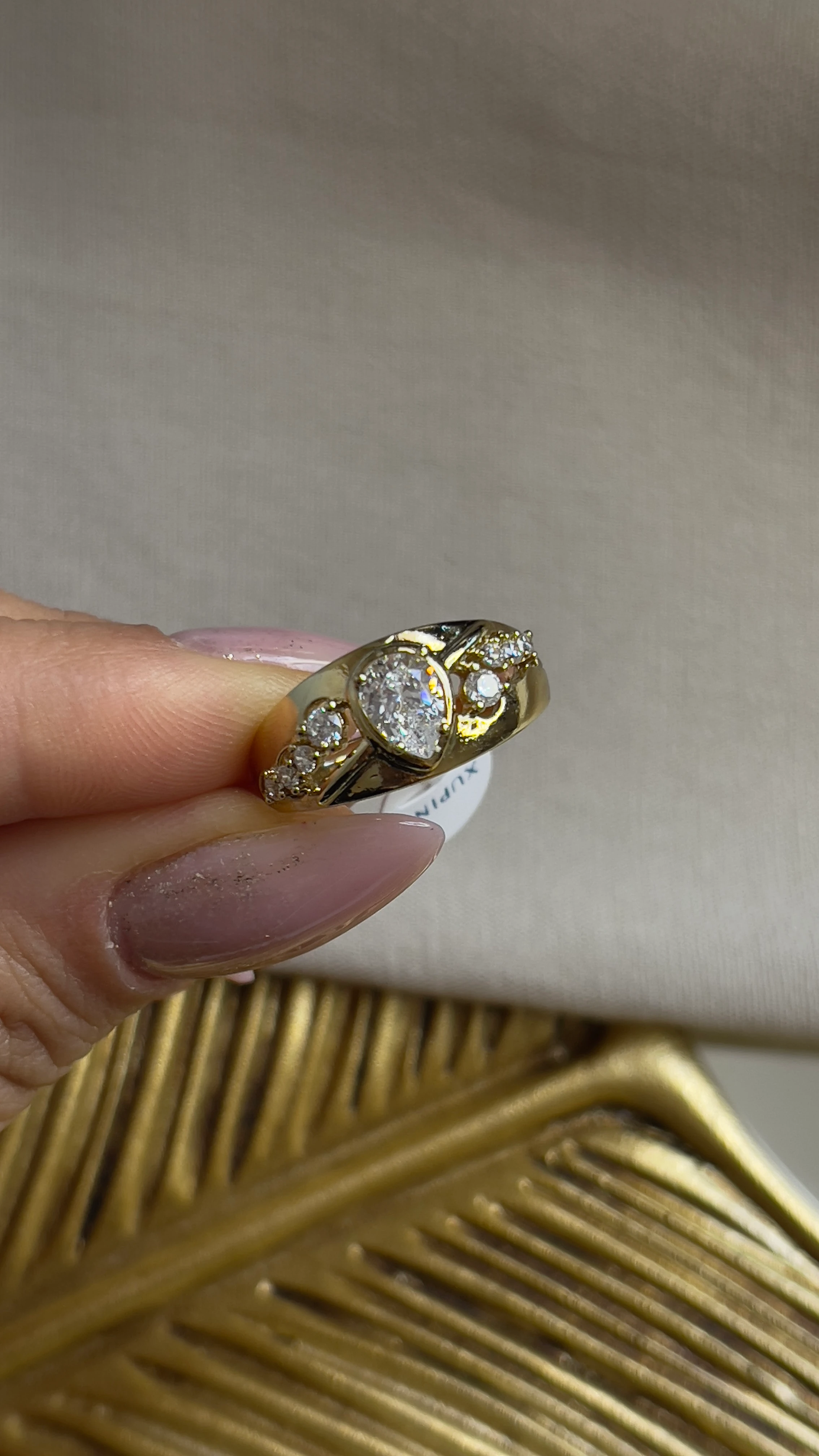 TAŞ DETAY XUPİNG ÖZEL SERİ YÜZÜK