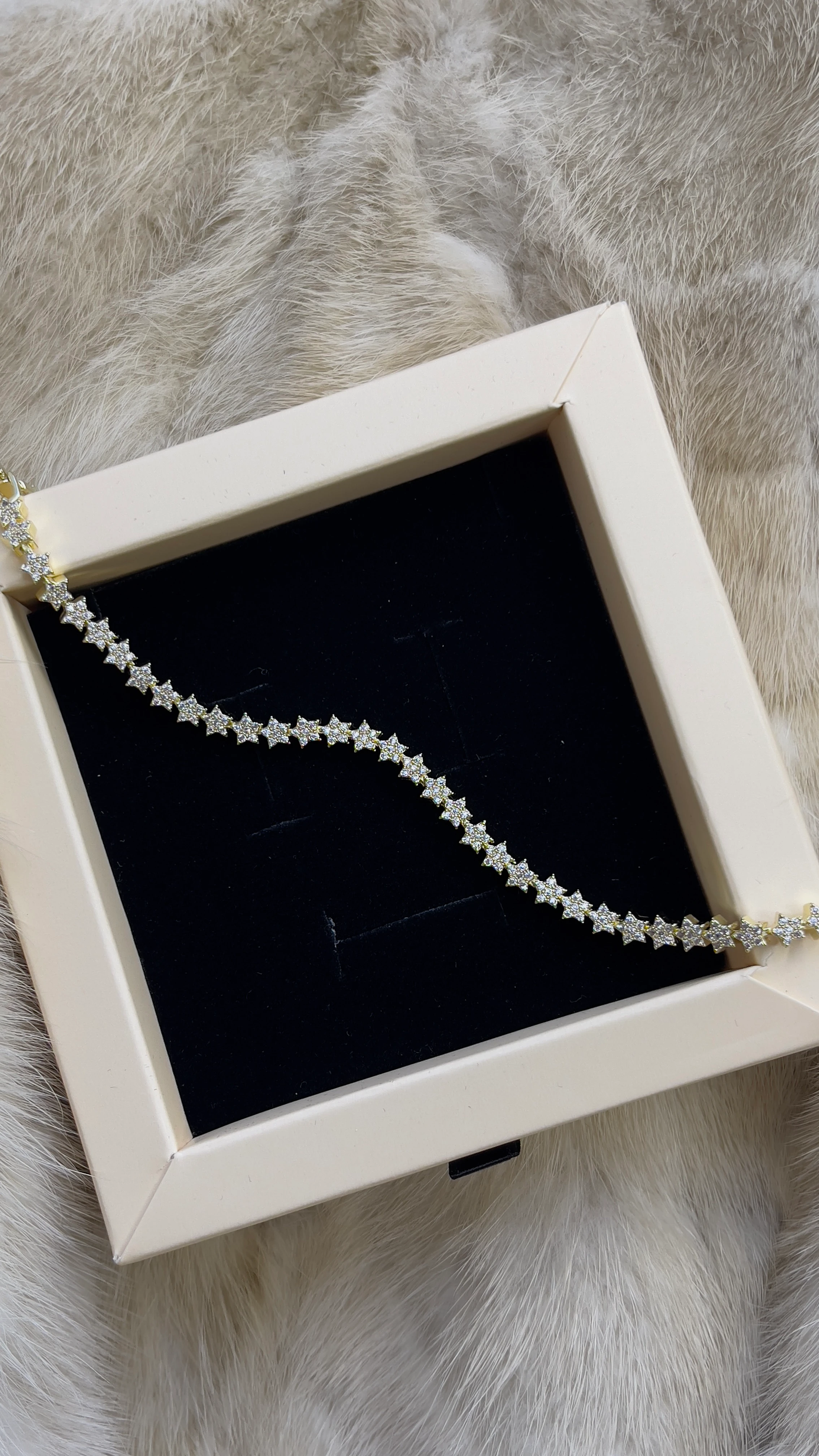 MİNİMAL FULL TAŞ YILDIZ BİLEKLİK