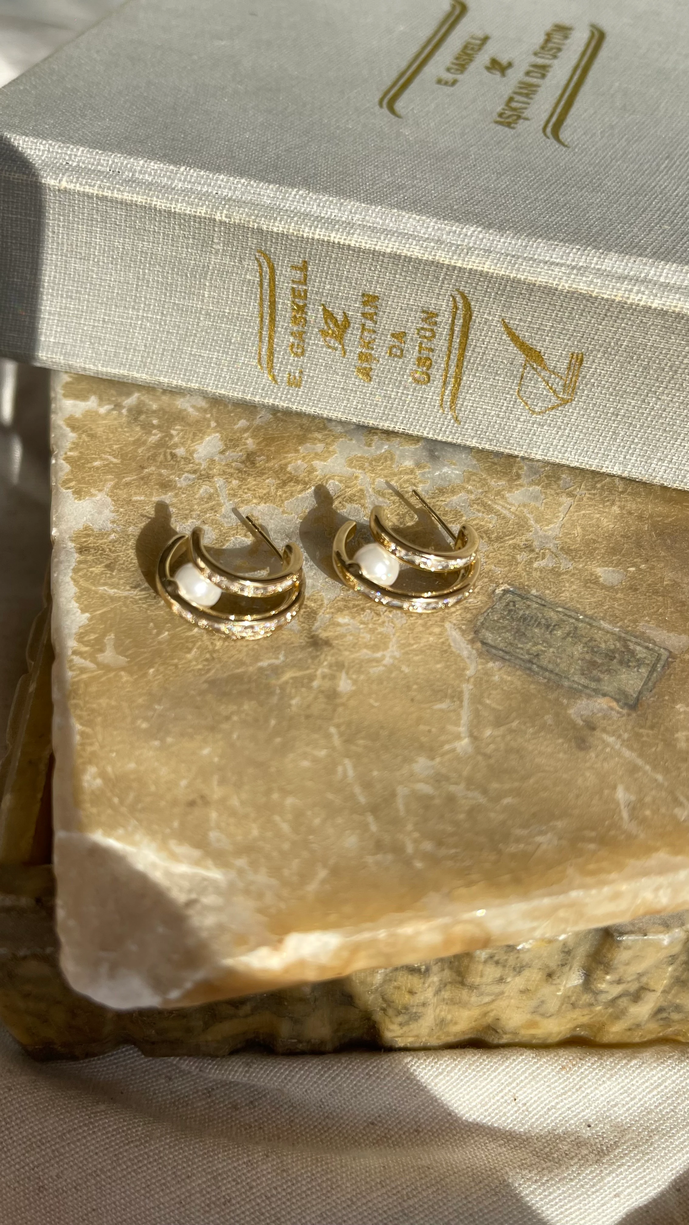 İNCİ DETAY 14K RENK XUPİNG KÜPE