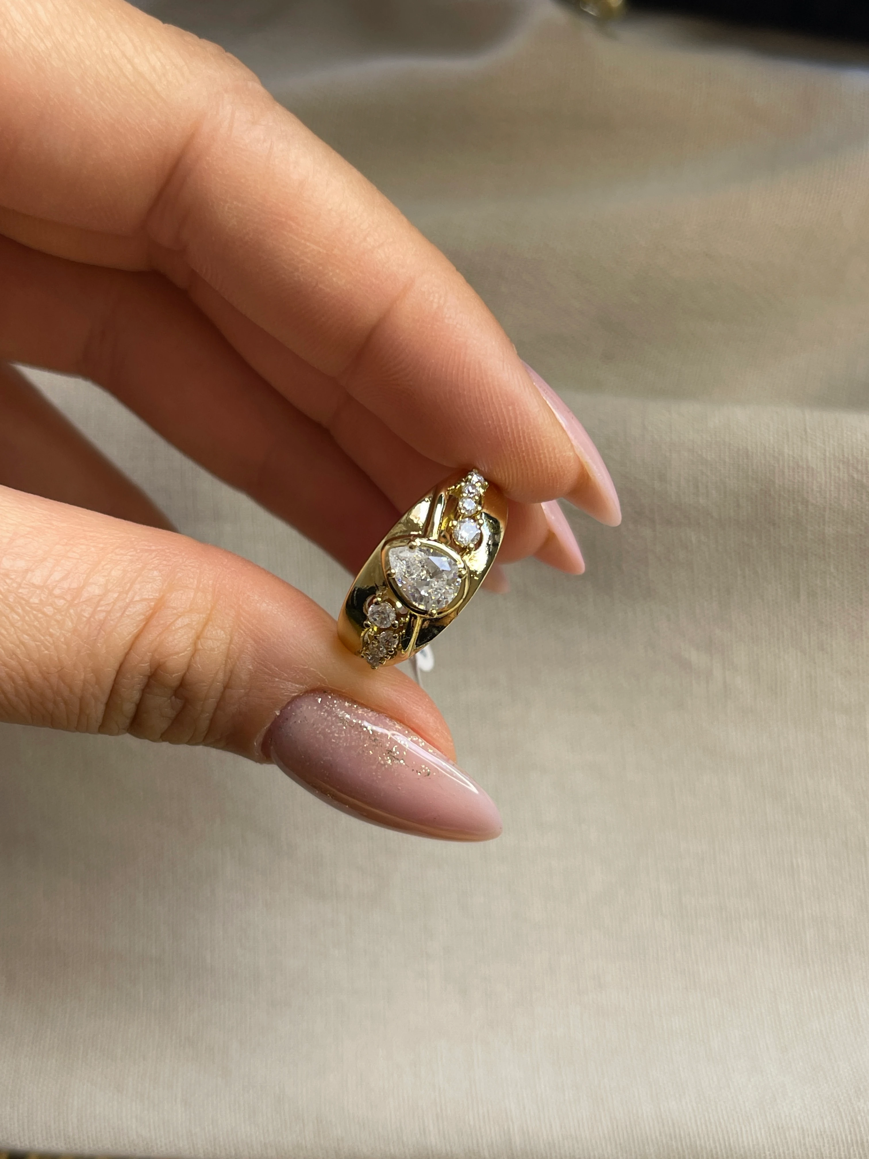 TAŞ DETAY XUPİNG ÖZEL SERİ YÜZÜK