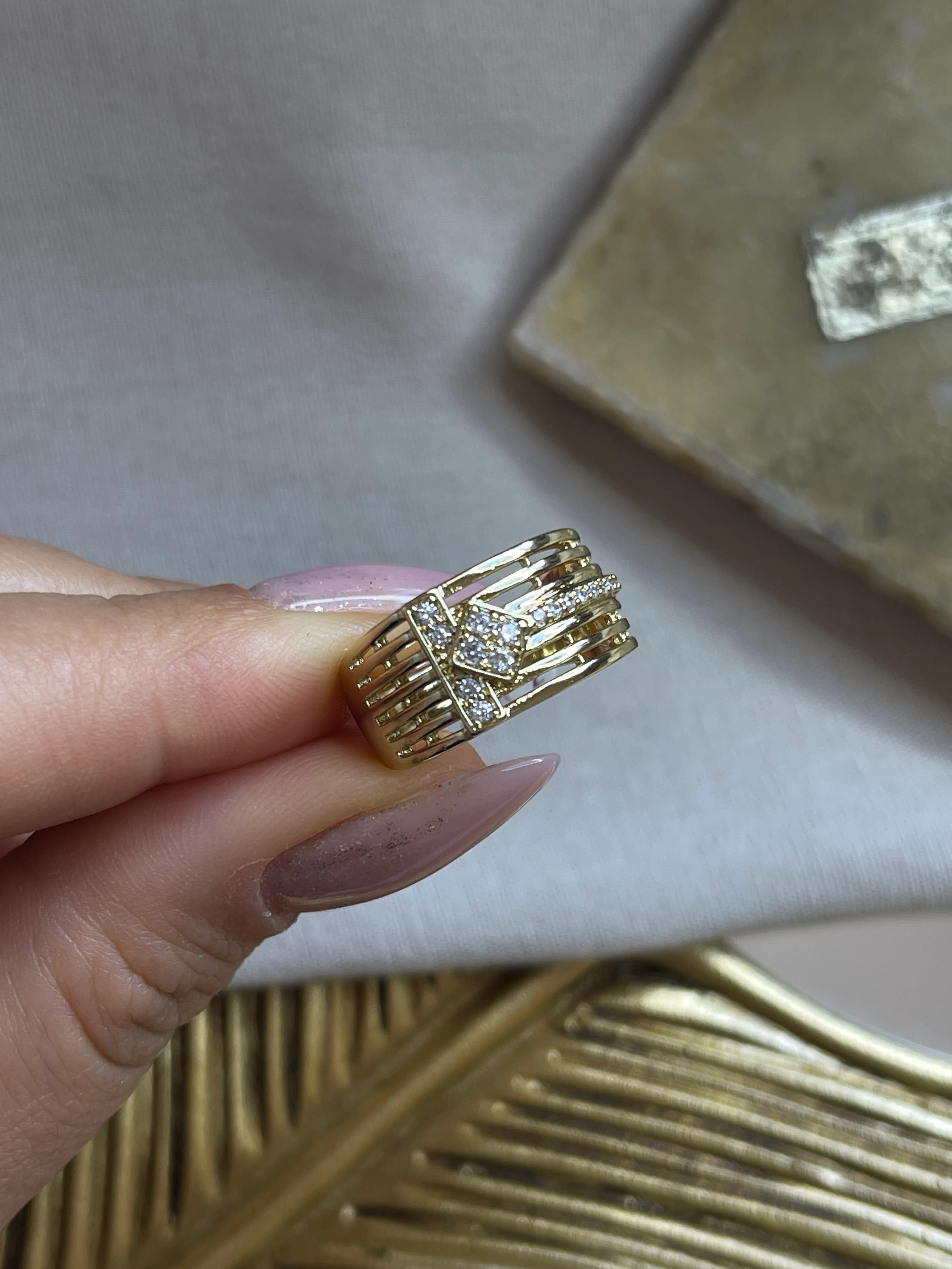 TAŞ DETAY XUPİNG YÜZÜK