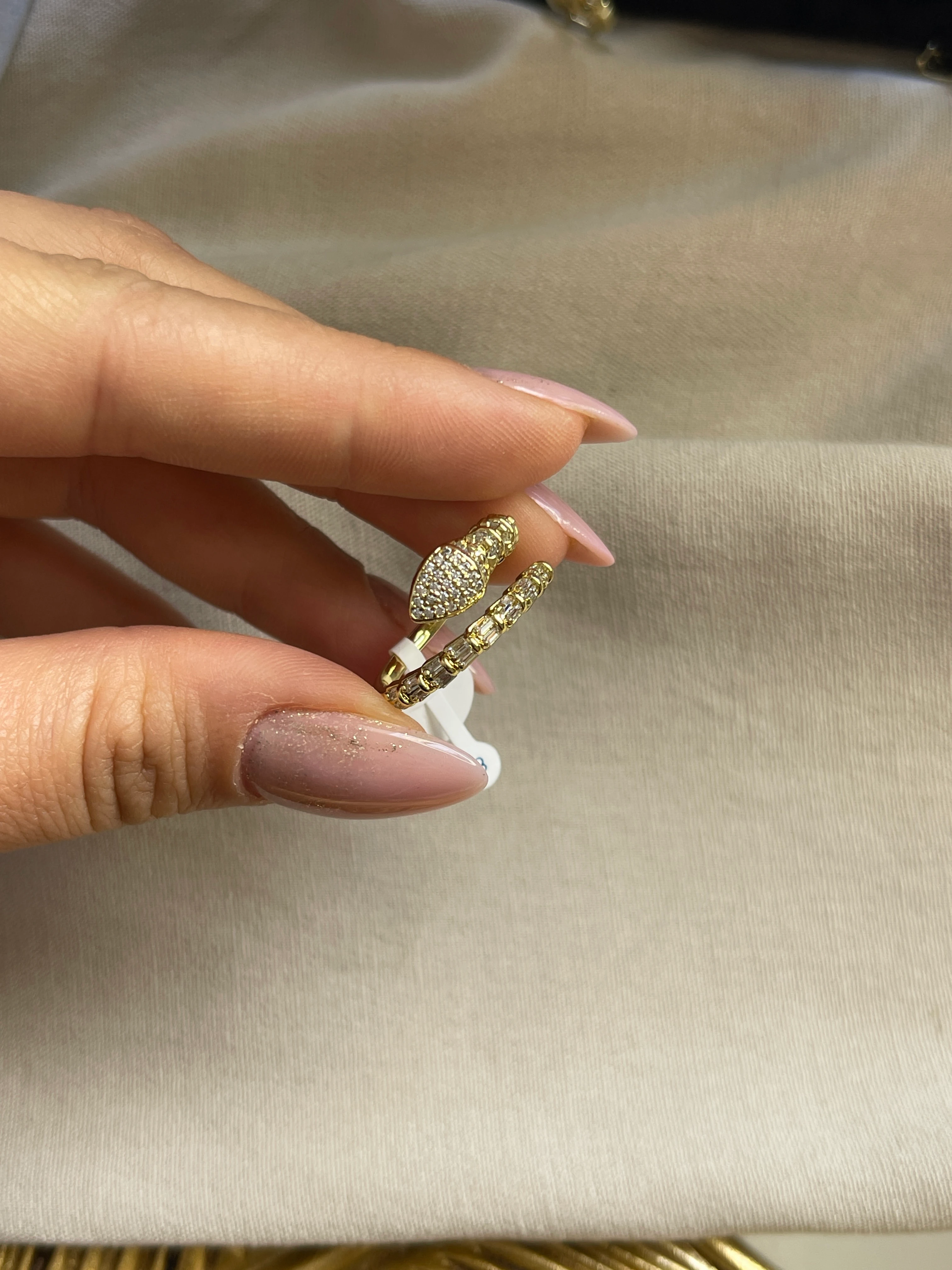 TAŞ DETAY YILAN MOTİF AYARLANABİLİR XUPİNG YÜZÜK 