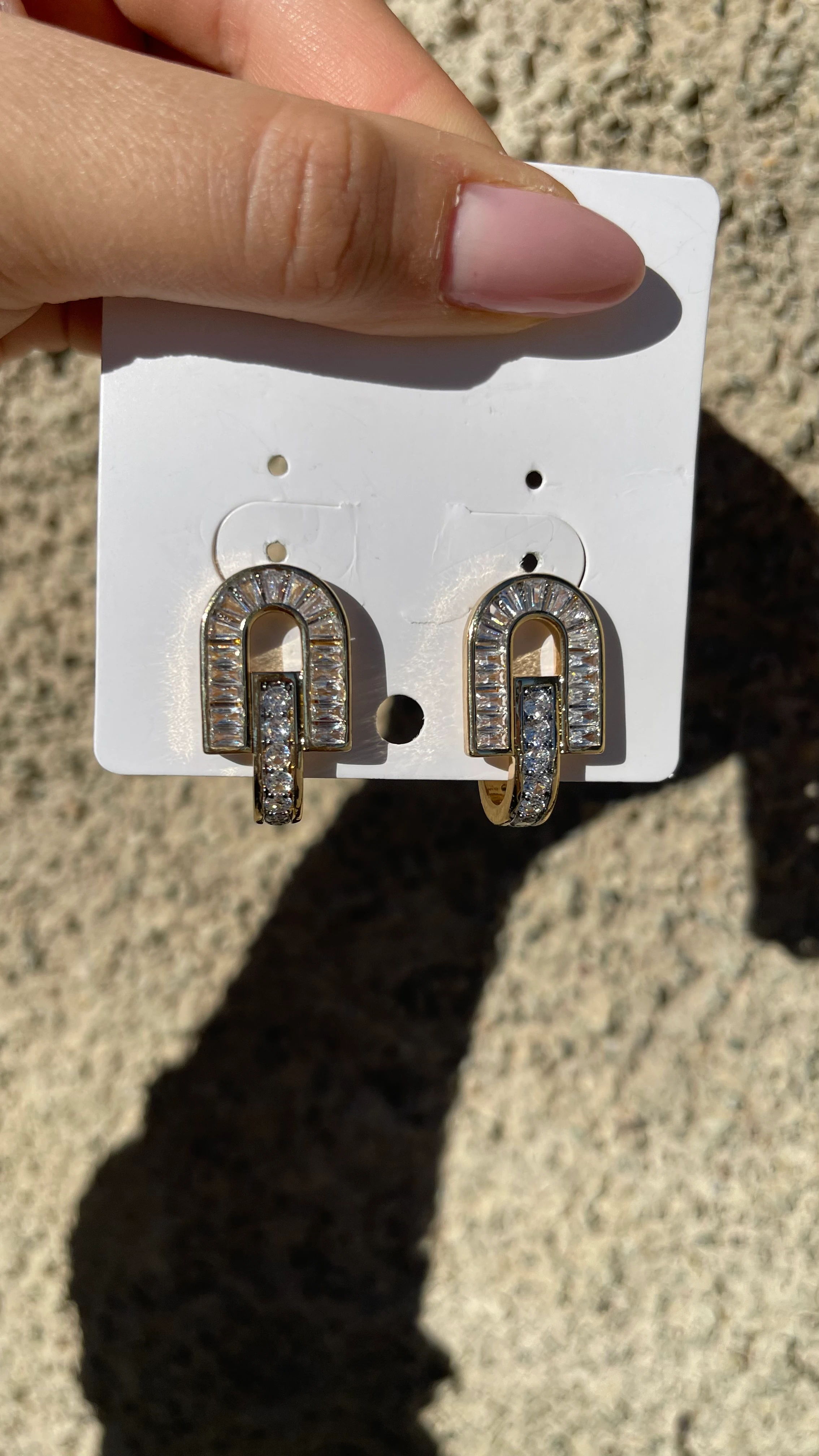 ZİRKON BAGET TAŞ 14K XUPİNG KÜPE