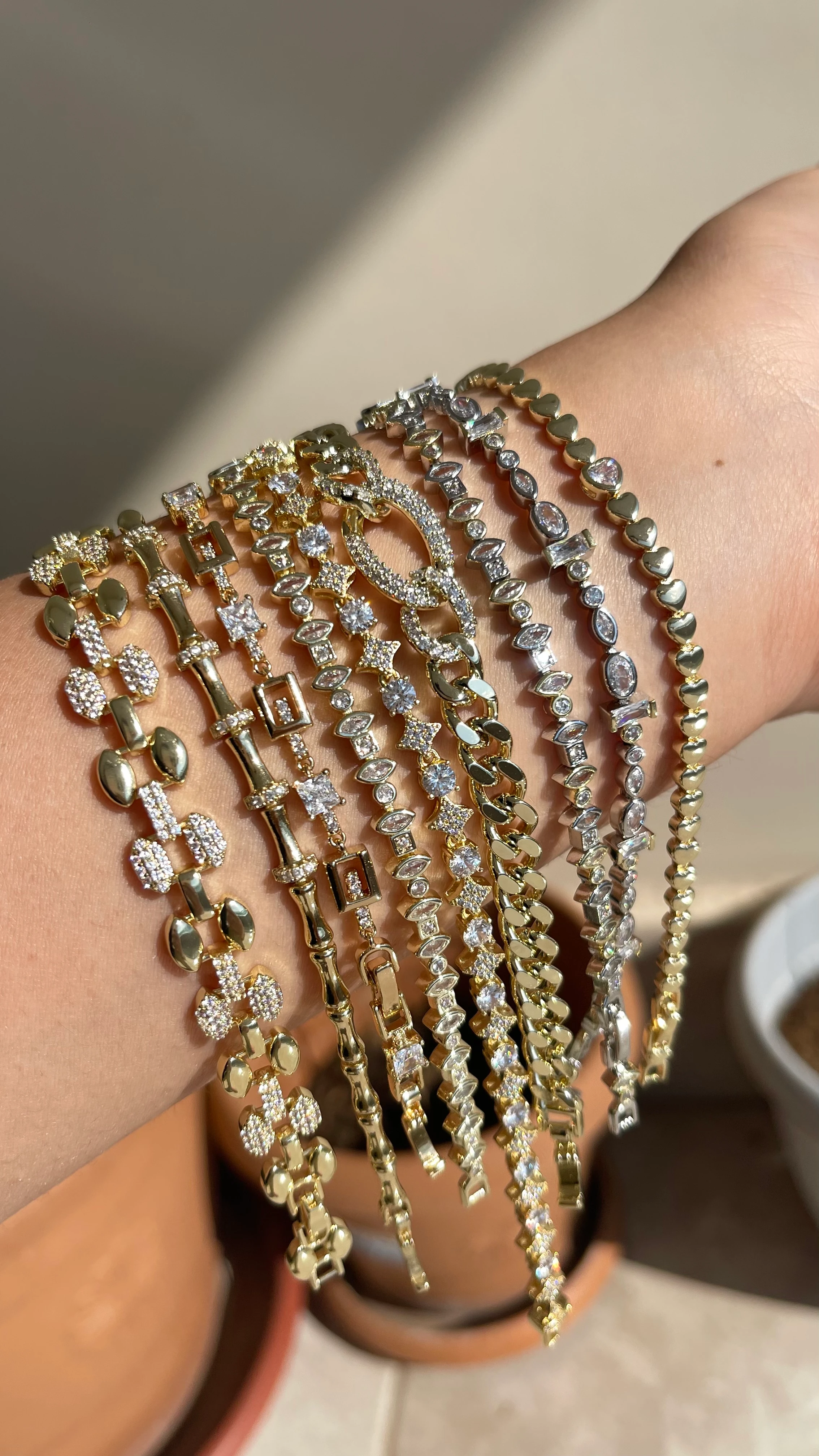 BAGET TAŞLI 14K RENK XUPİNG VIP BİLEKLİK