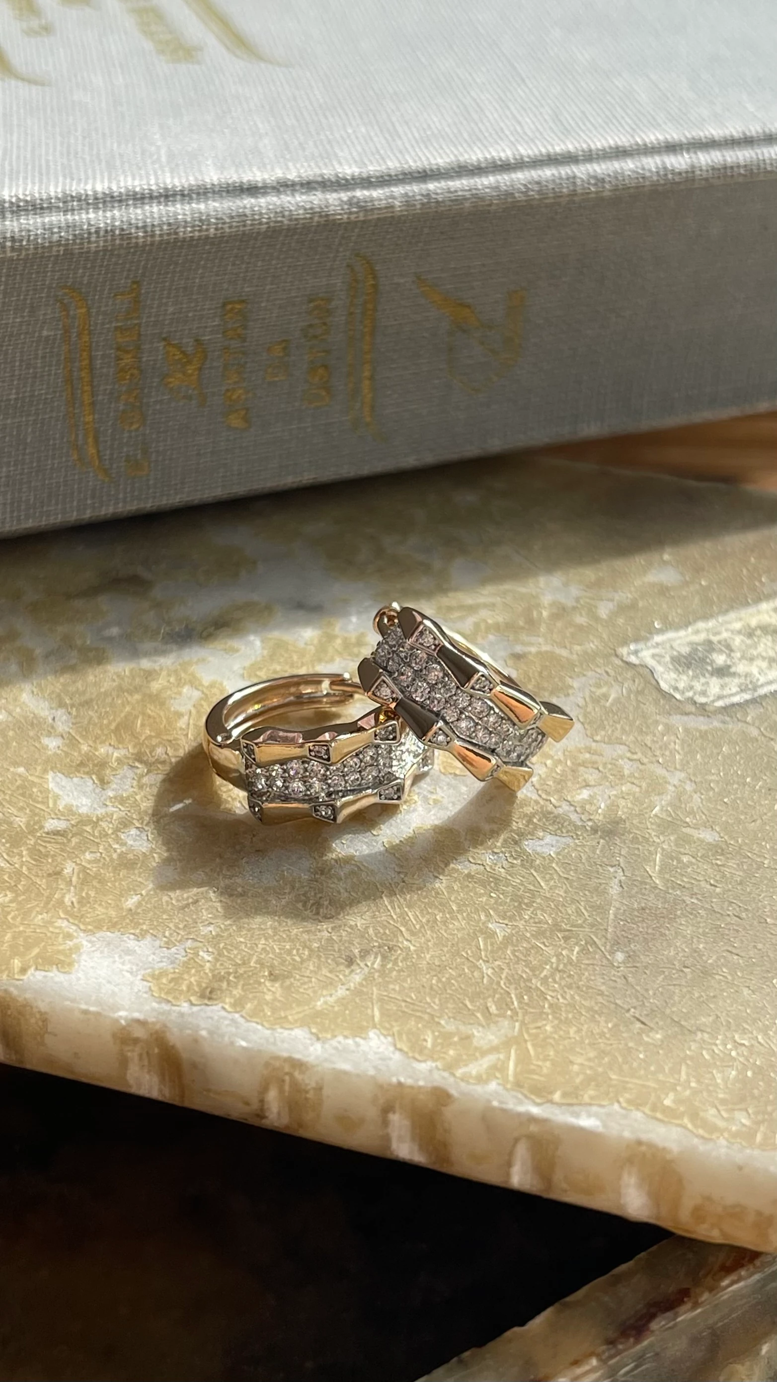 XUPİNG 18K HALKA KÜPE