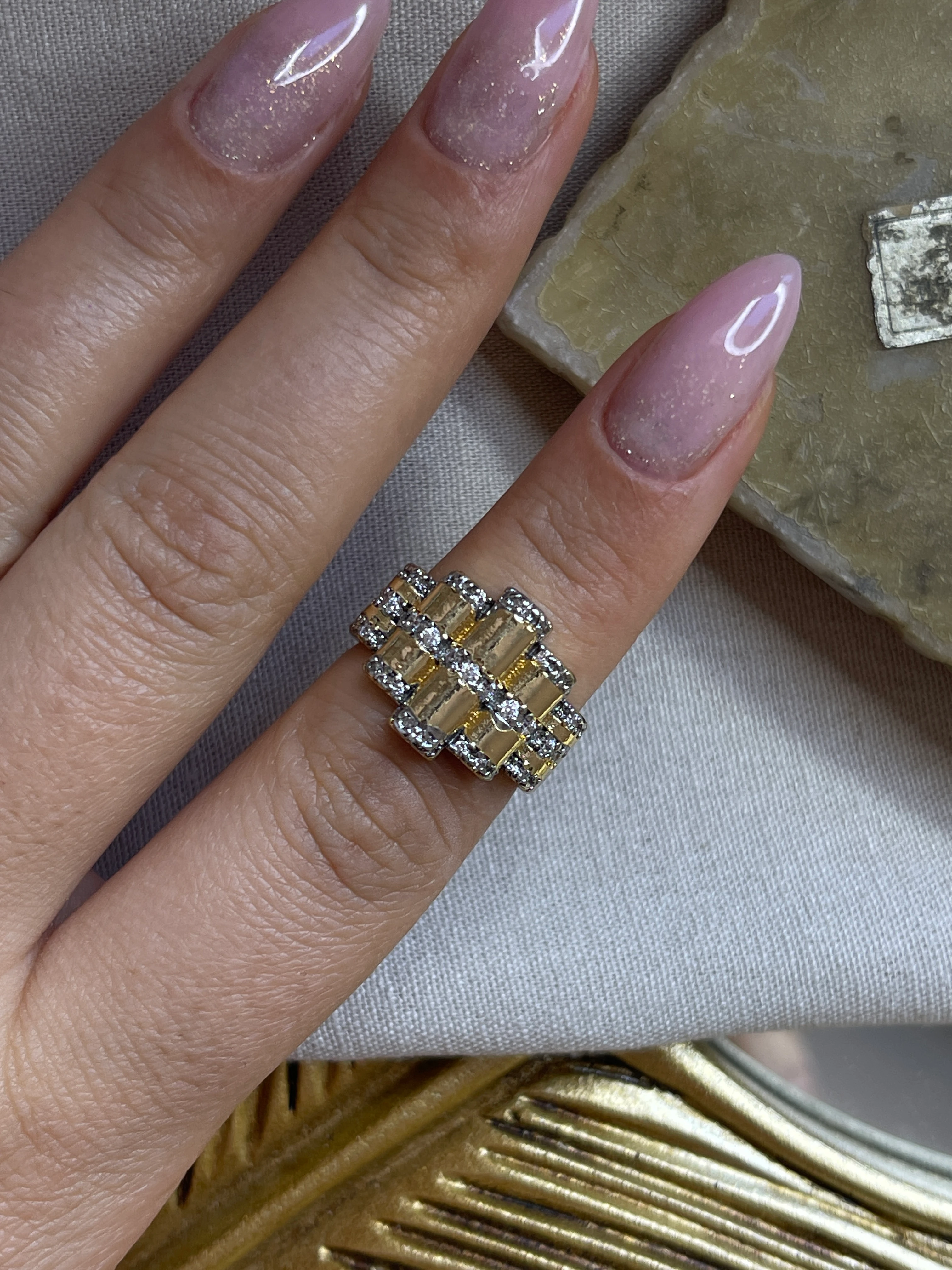 AYARLANABİLİR GOLD TAŞ DETAY YÜZÜK 