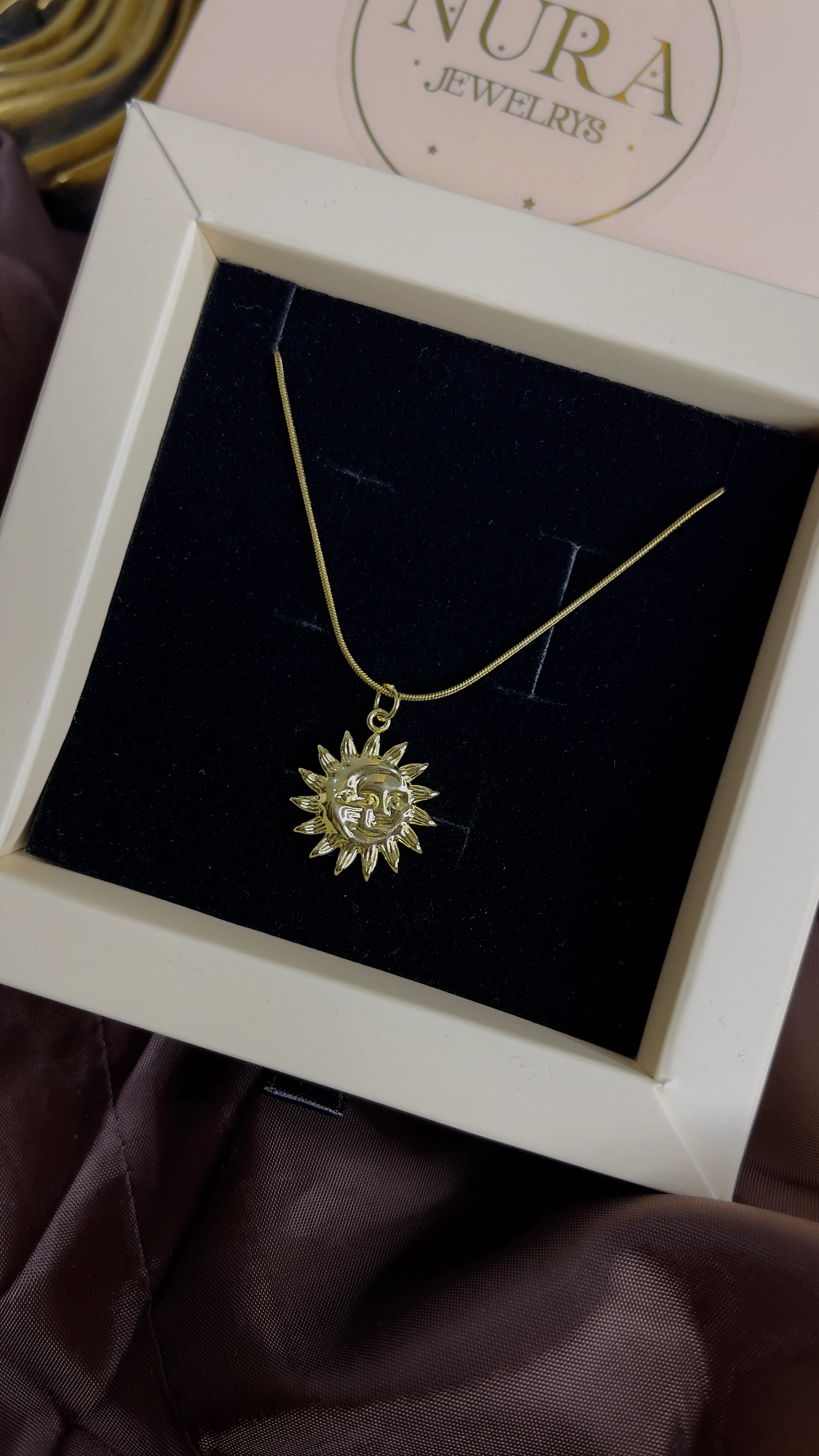 AY-GÜNEŞ MODEL KOLYE