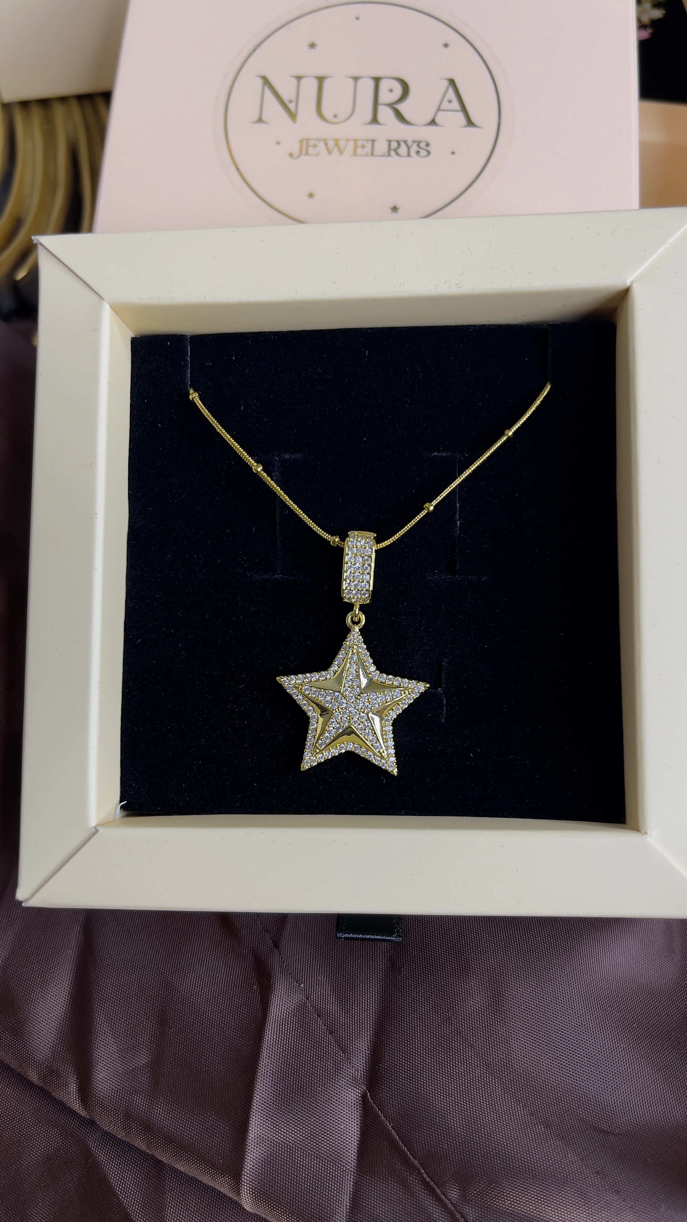 YILDIZ TAŞ DETAY ÇIKABİLEN UÇLU KOLYE