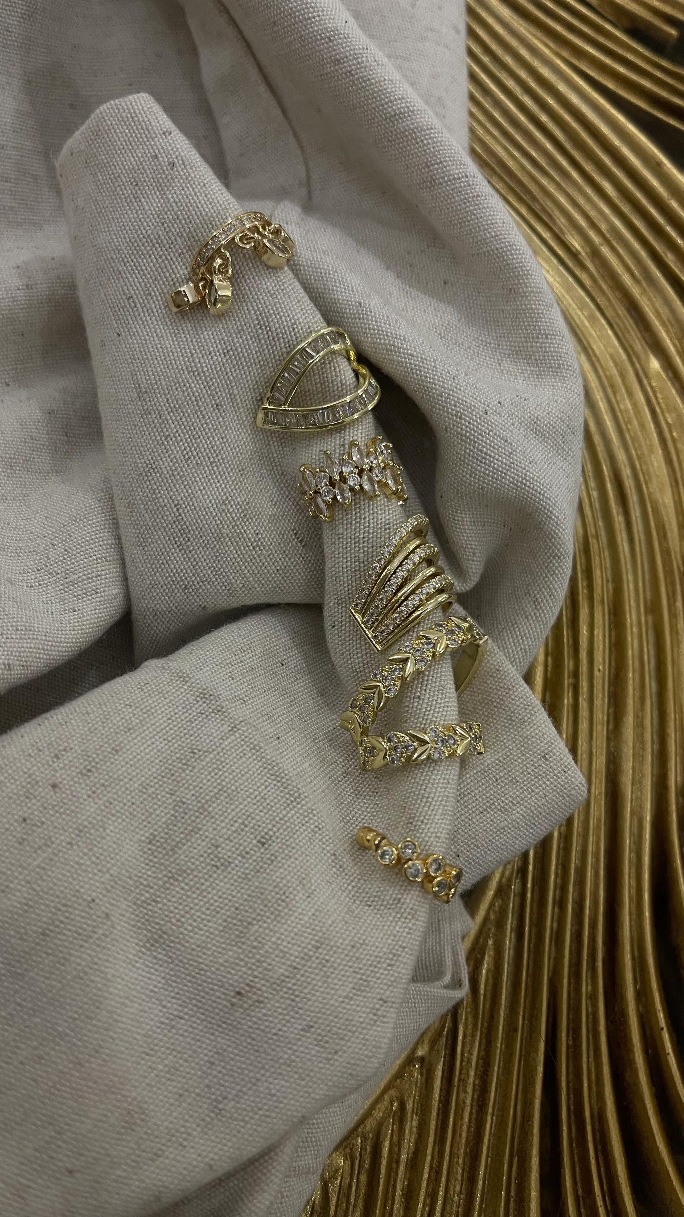 ZİRKON TAŞ EARCUFF 14K RENK