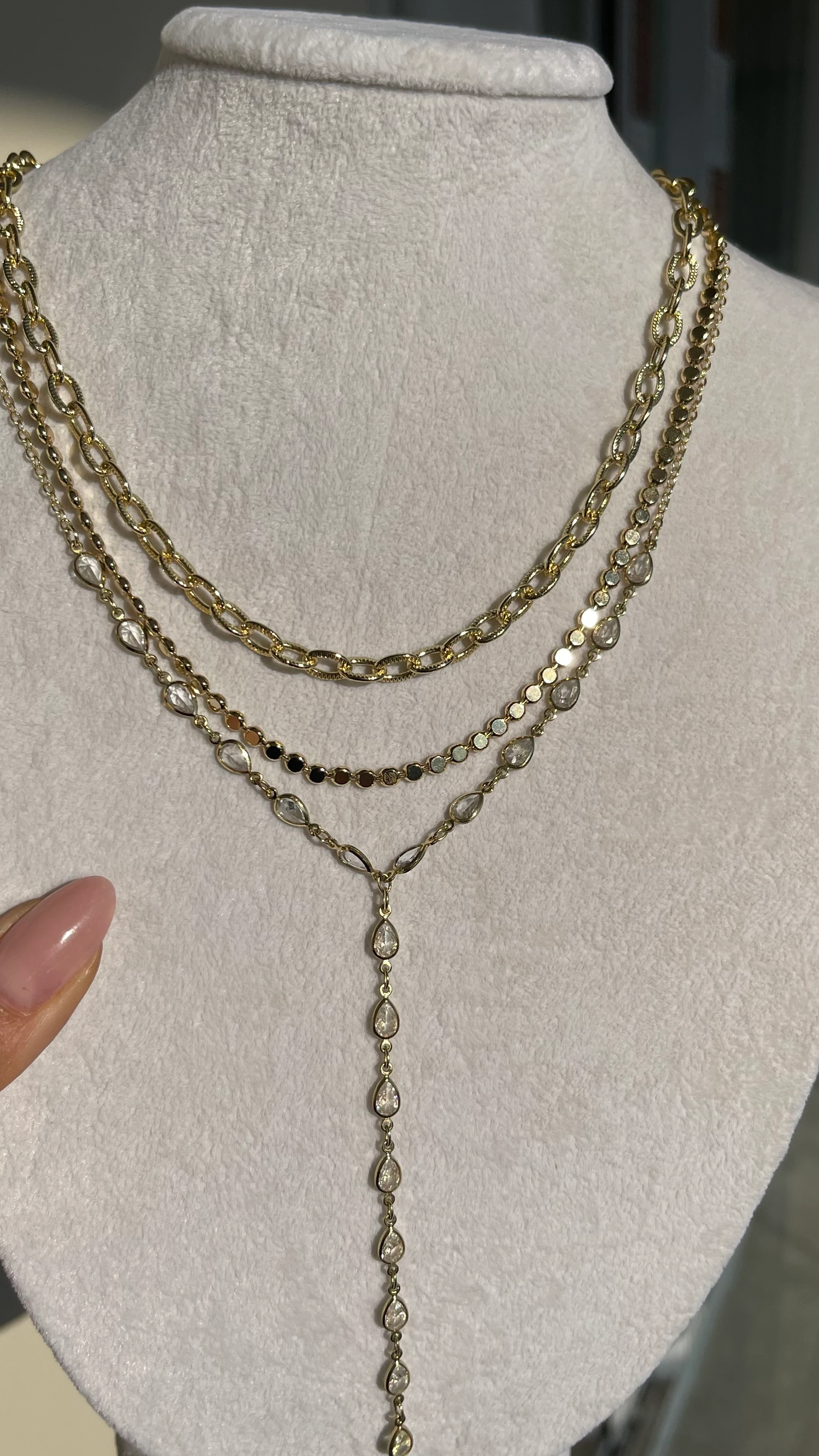 XUPİNG 14 K KÜÇÜK ATAÇ MODEL KOLYE