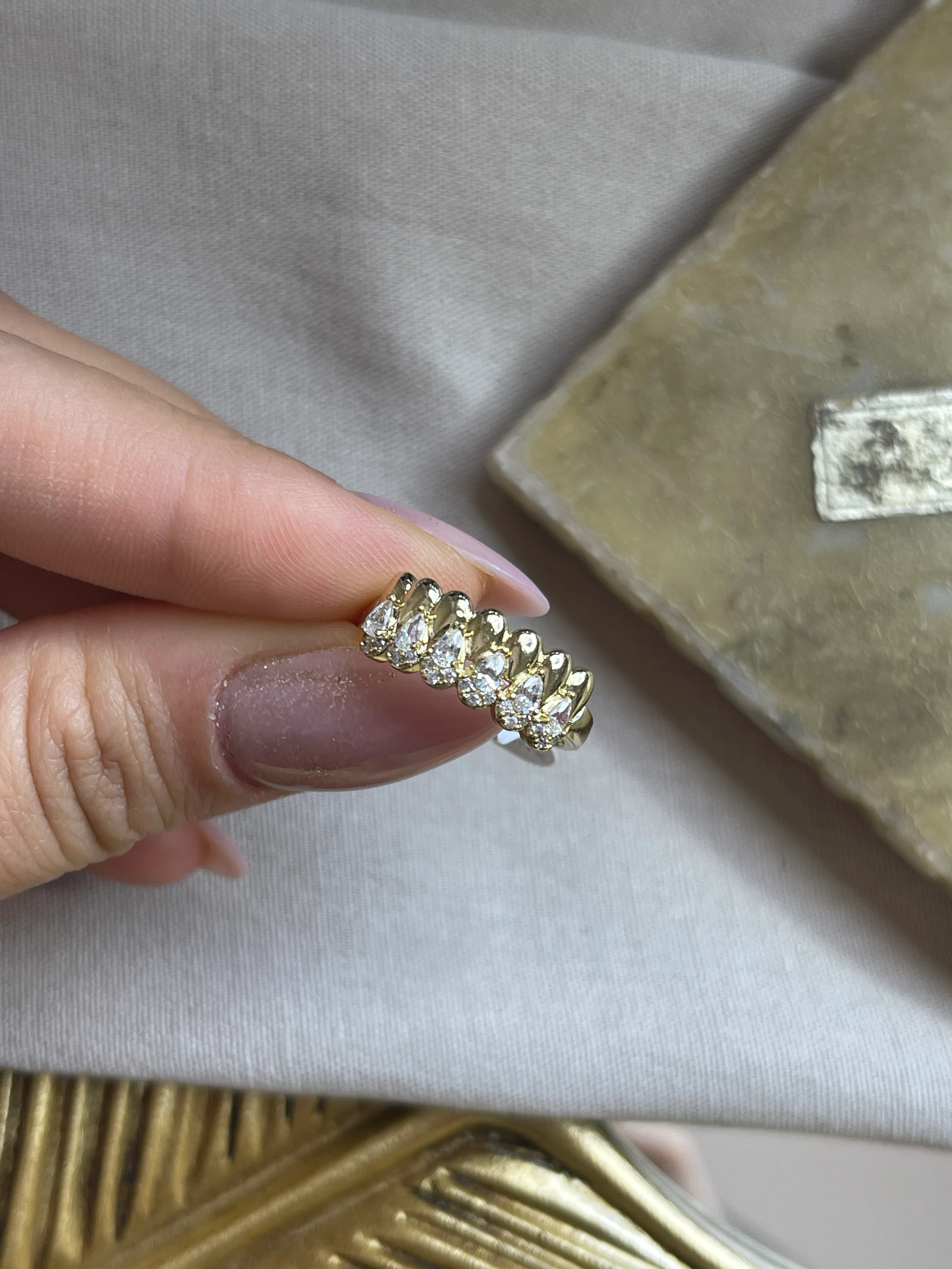 İRİ TAŞ DETAY 14K RENK XUPİNG YÜZÜK