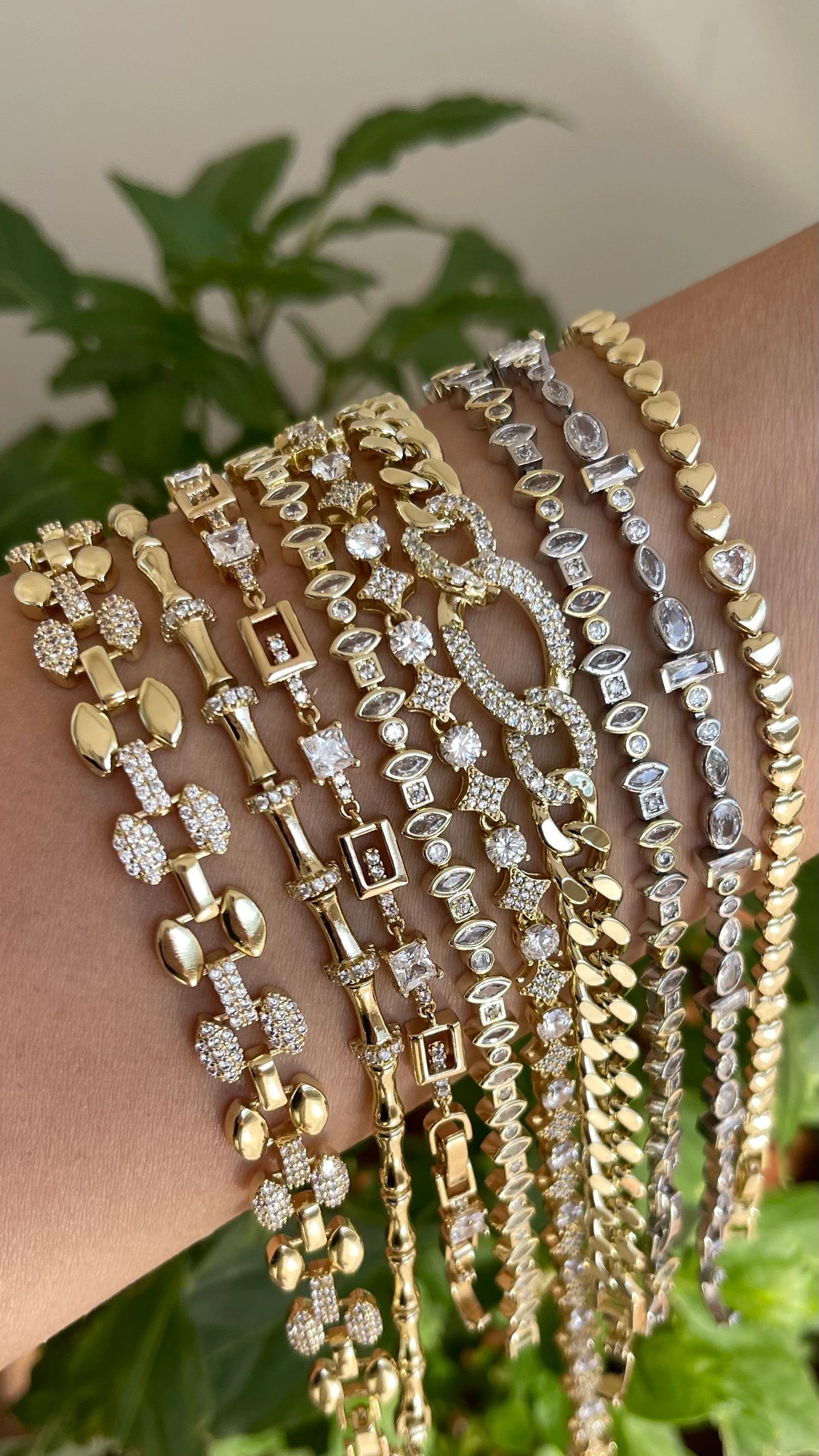 BAGET TAŞLI 14K RENK XUPİNG VIP BİLEKLİK