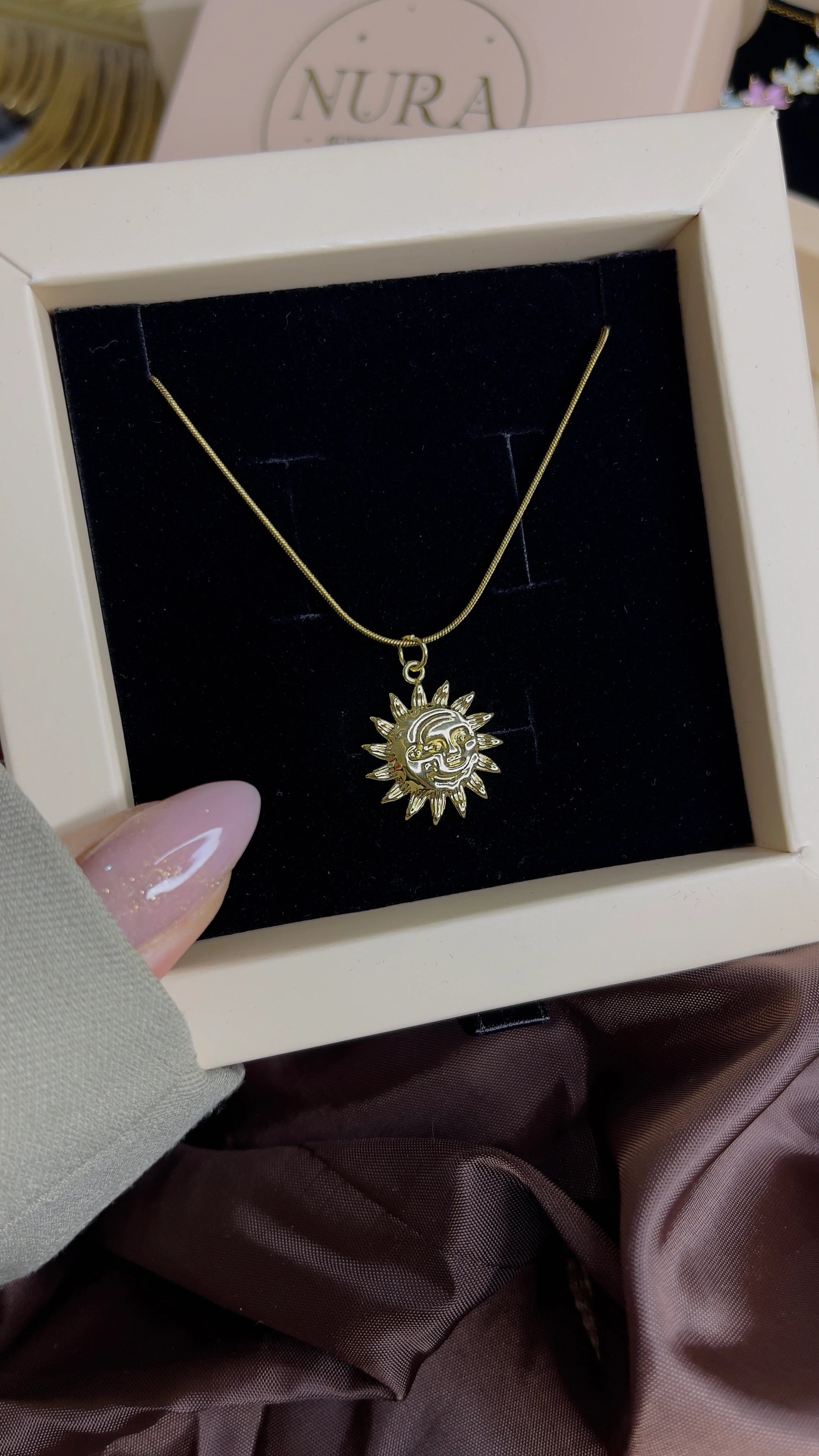 AY-GÜNEŞ MODEL KOLYE