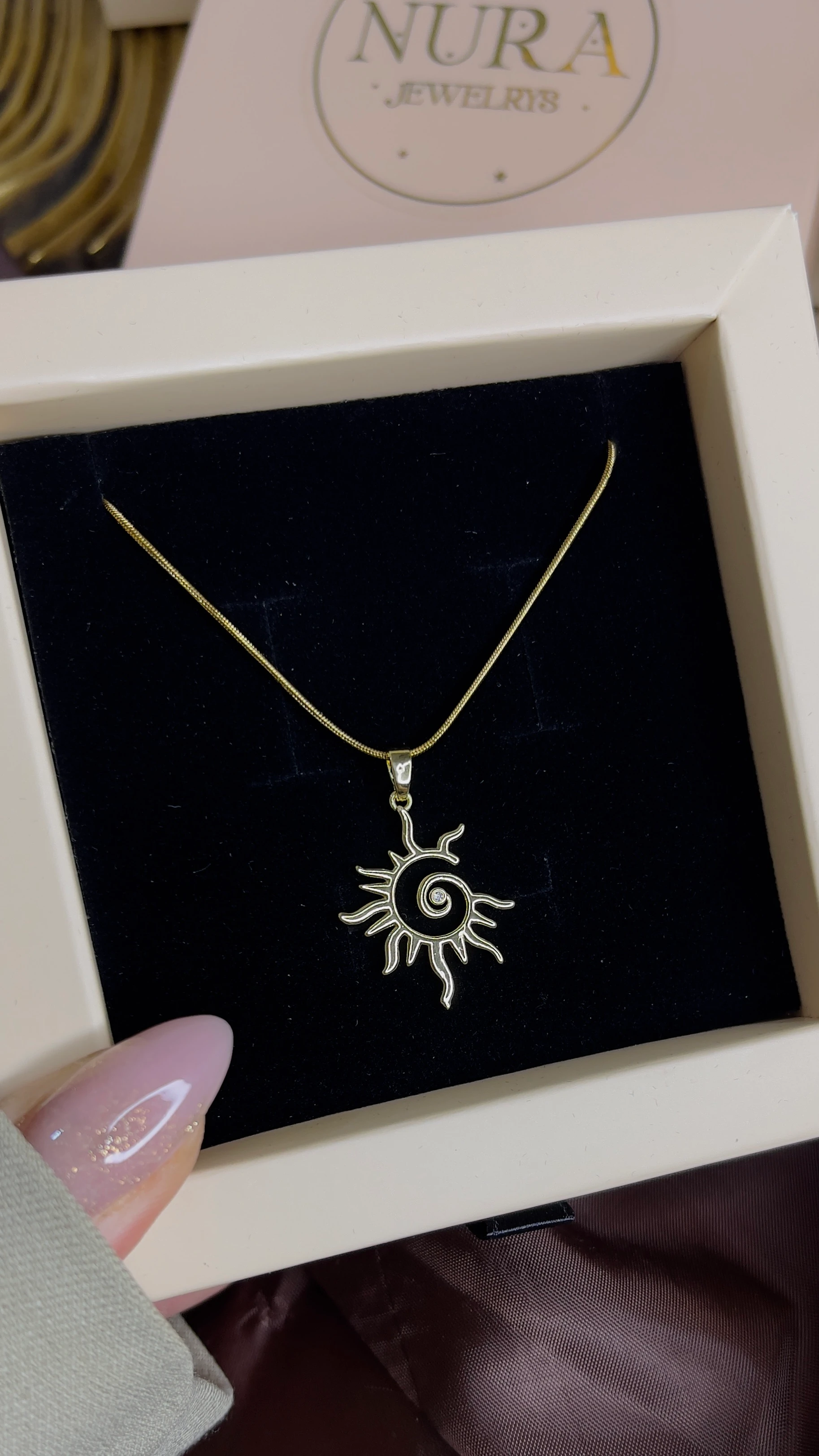 GÜNEŞ TAŞ DETAY KOLYE 14K