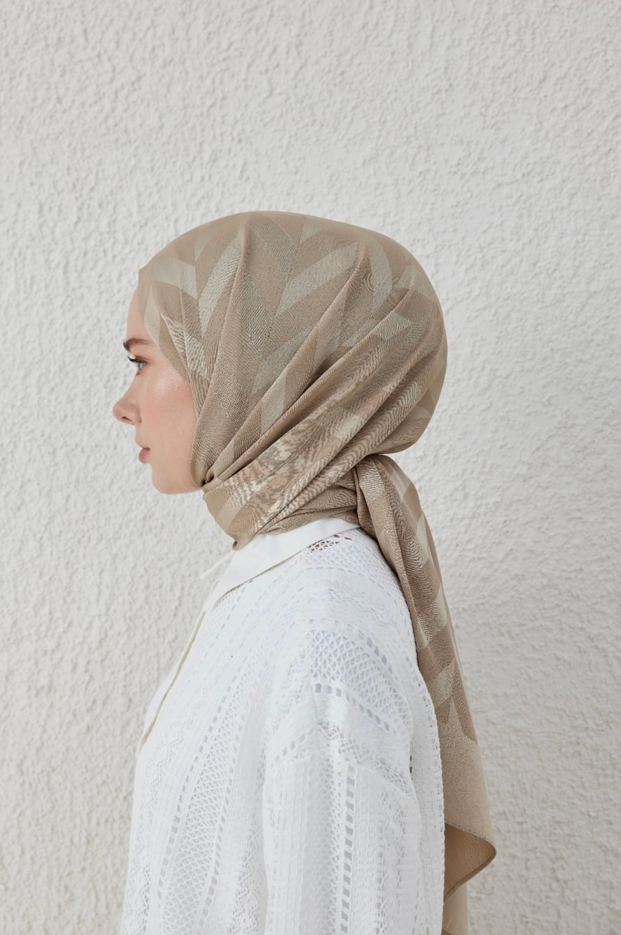 Balık Sırtı Desen Jakar Şal - Kum Beji