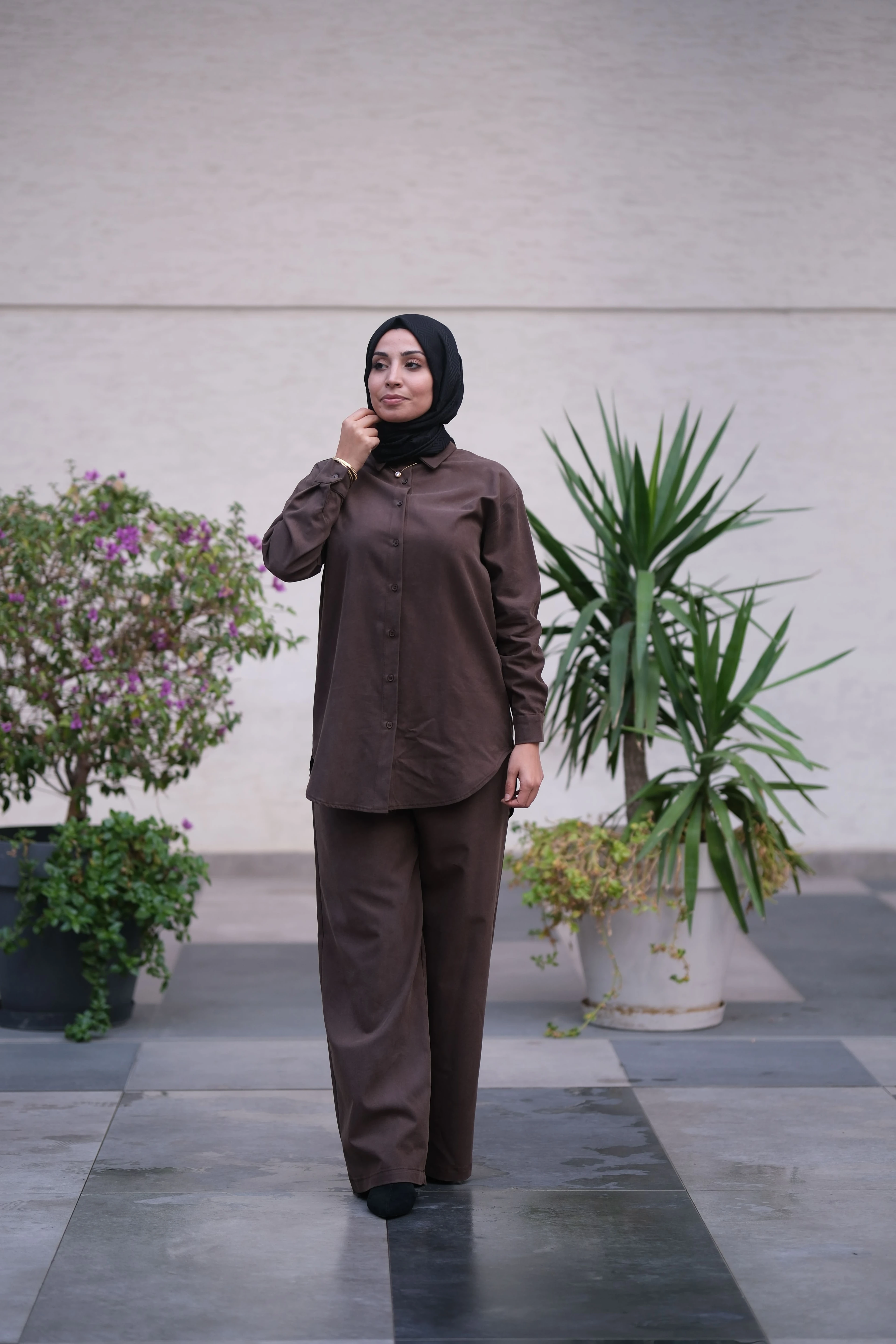 Lyosel Pantolon Gömlek Takım – Rahat Kalıp, Dökümlü ve Şık Tesettür Takım - Kahverengi