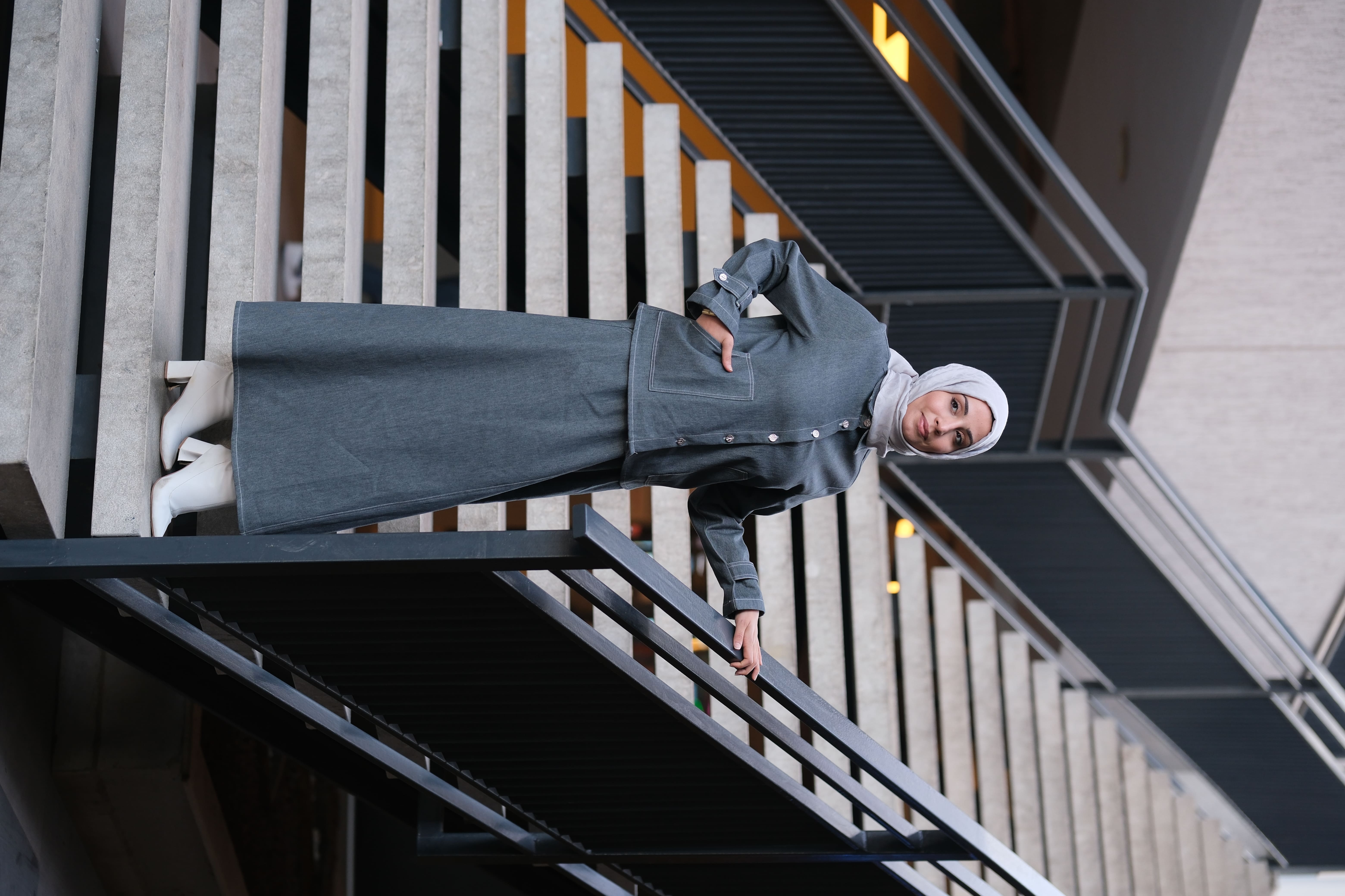 Denim Ceket Takım – Cepli Ceket & Uzun Etek Rahat Kalıp Tesettür Takım