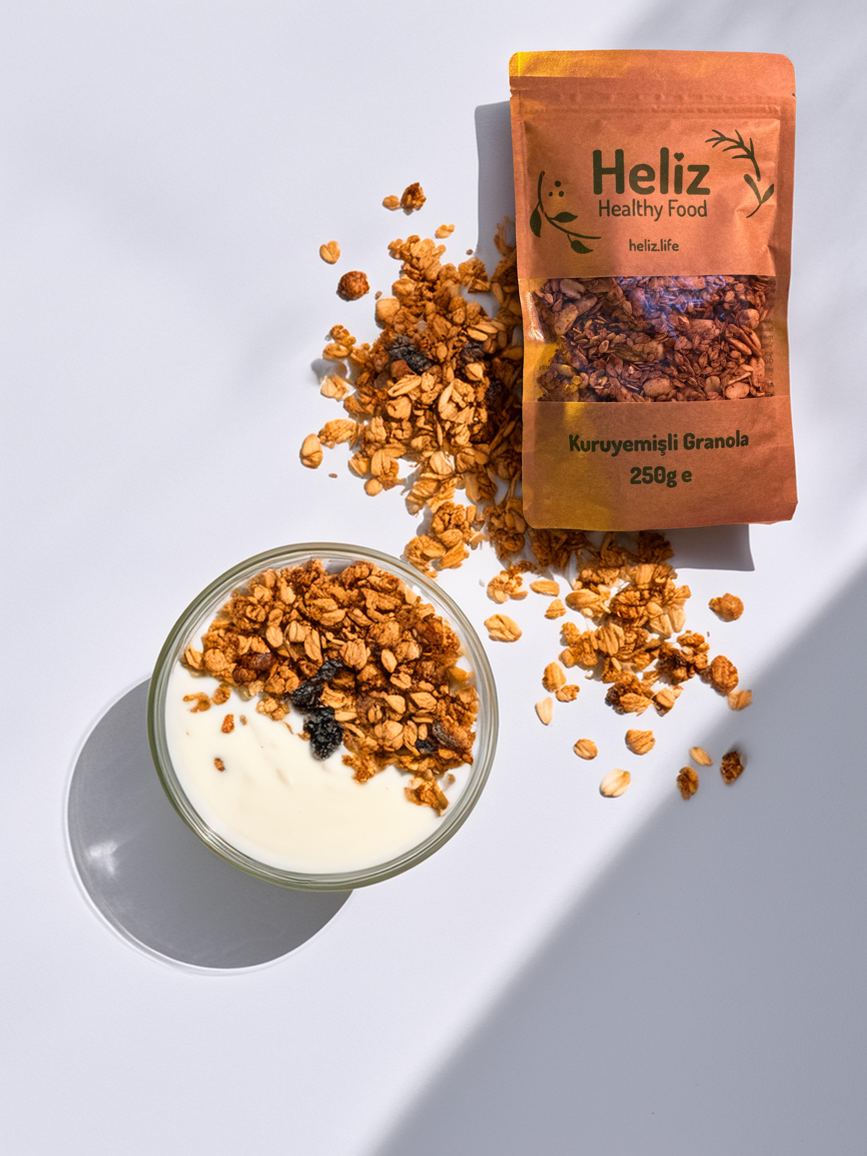 Kuruyemişli Granola