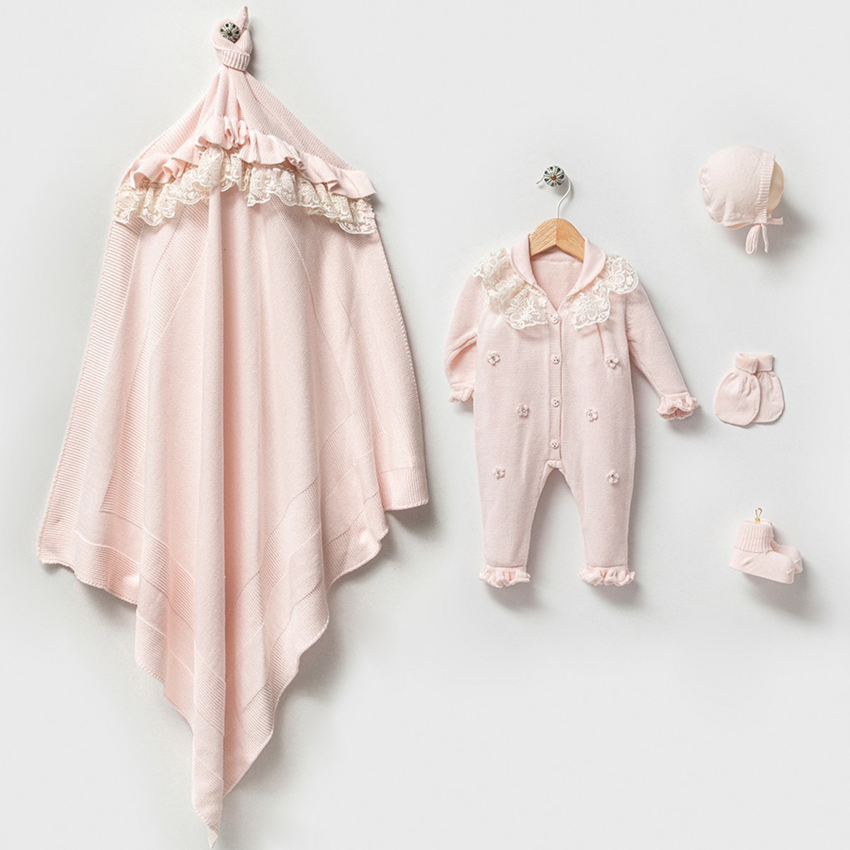 Kız Bebek 0-3 Ay Premum Papatya Motifli 5li Set