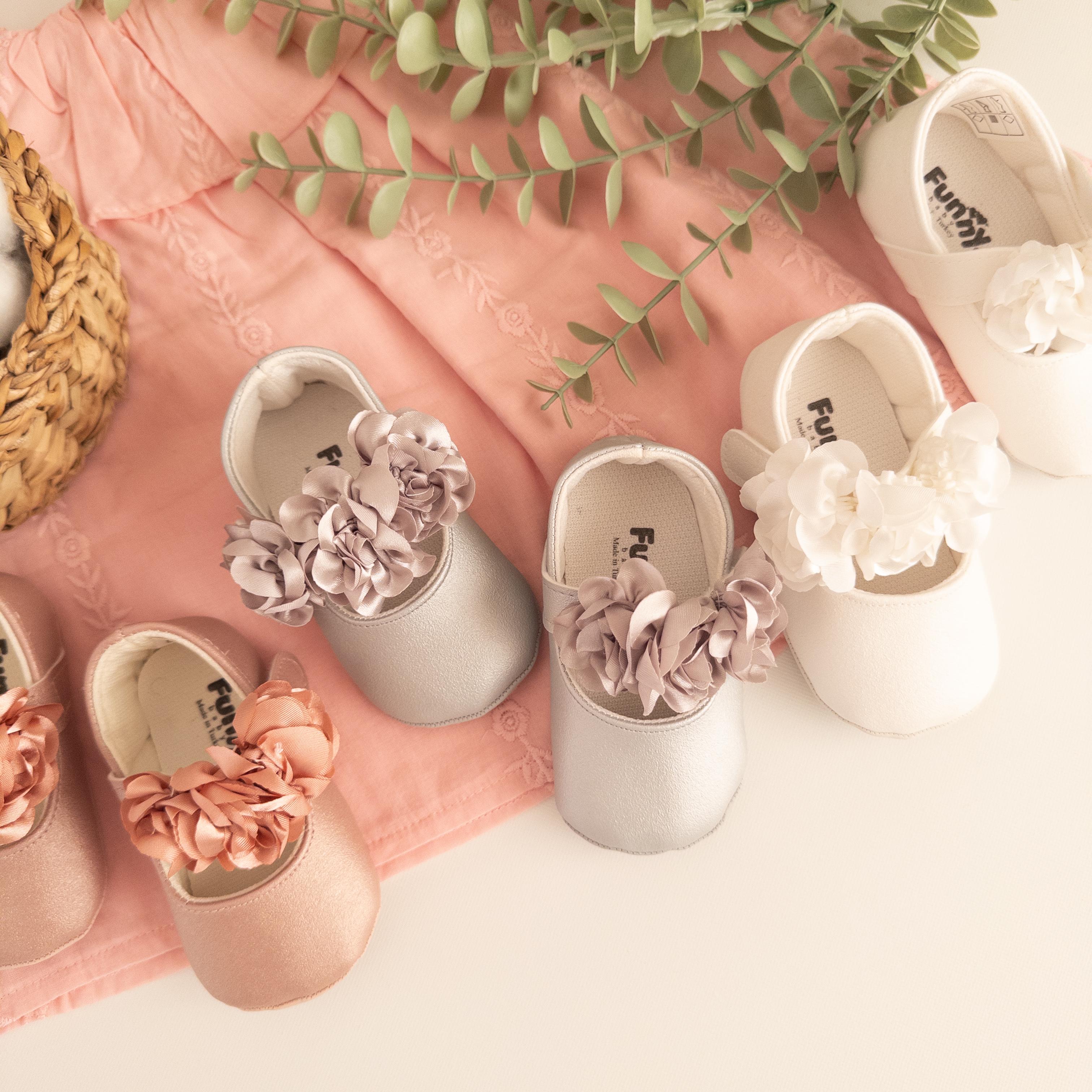 Kız Bebek Çiçekli İlk Adım Patik