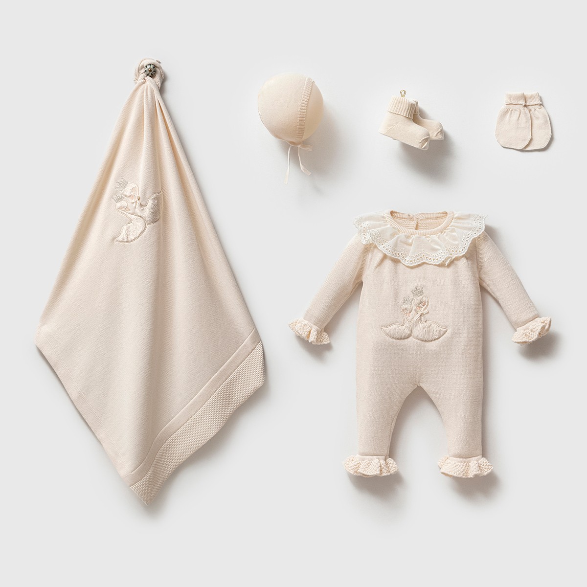 Kız Bebek Premium Krem Yakası Dantelli Kuğulu 5li Set