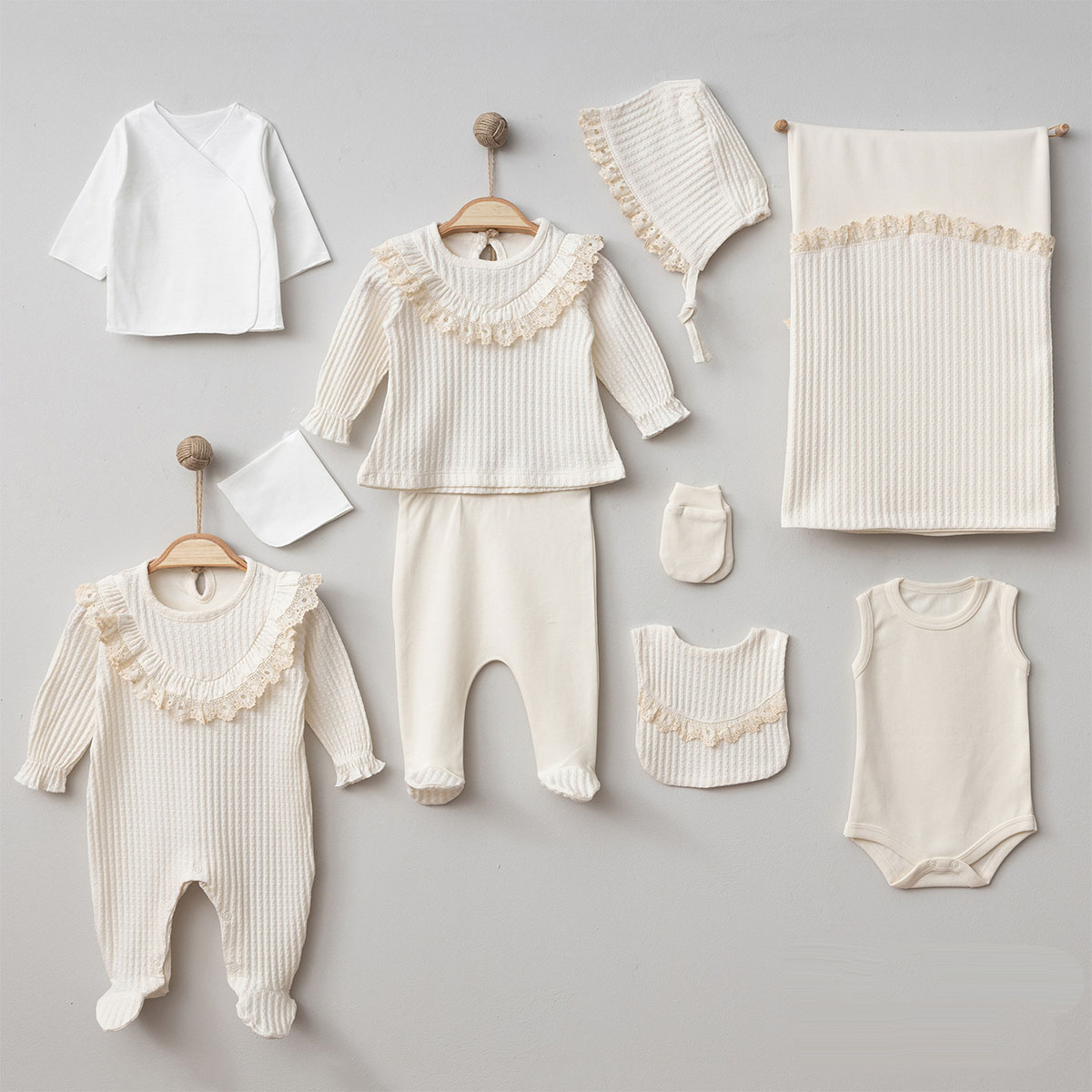 Kız bebek 0-3 Ay Organik Pamuk Fistolu Jakarlı Naturel 10lu Hastane Çıkışı Set