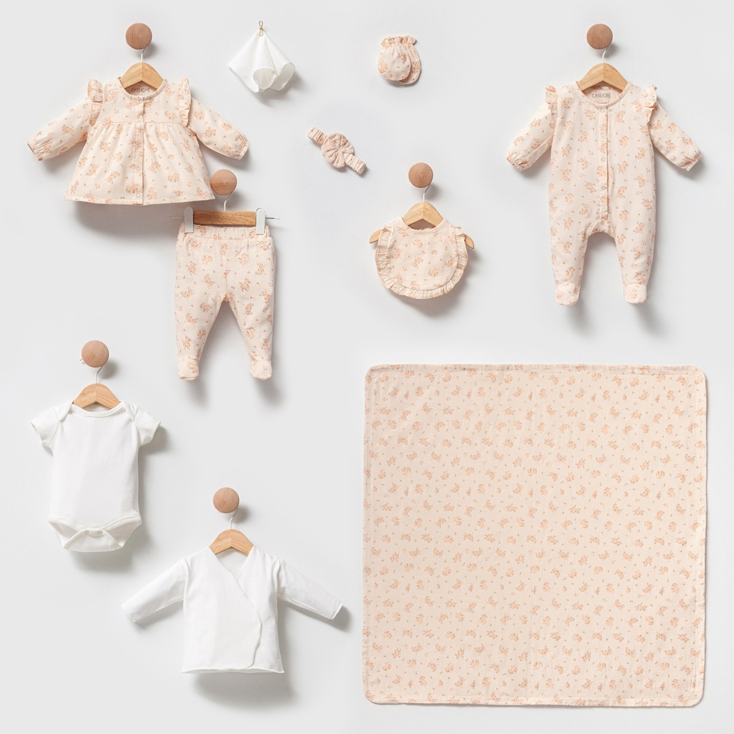 Kız Bebek Premium 0-3 Ay Çiçek Baskılı Müslin 10lu Set