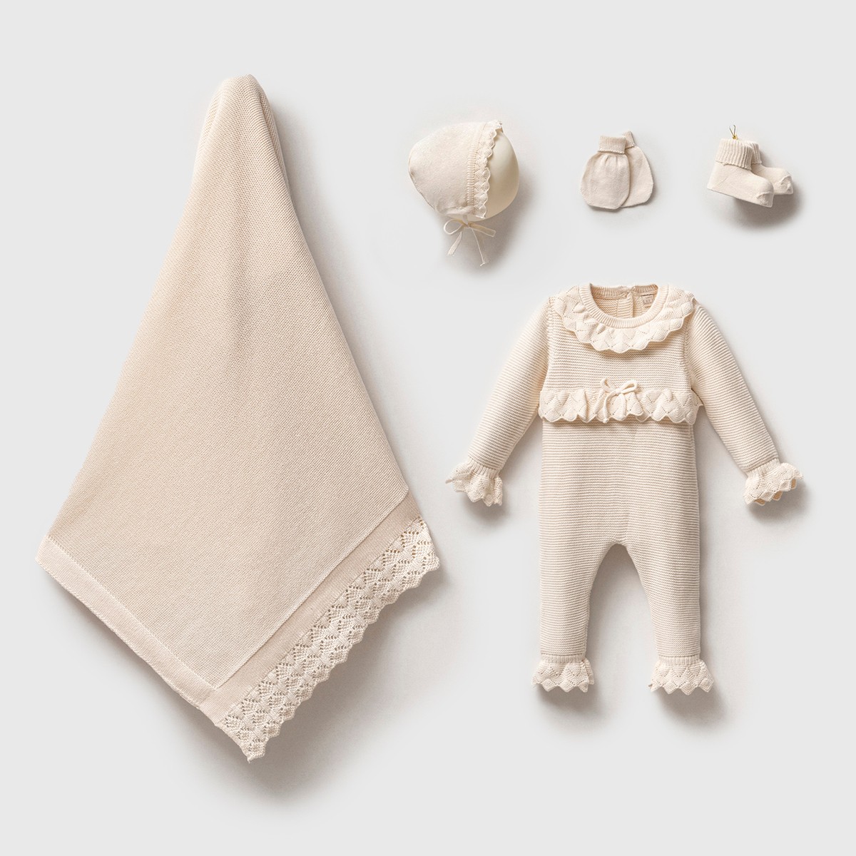 Kız Bebek Premium 0-3 Ay Pembe Linksli Ajurlu 5li Set