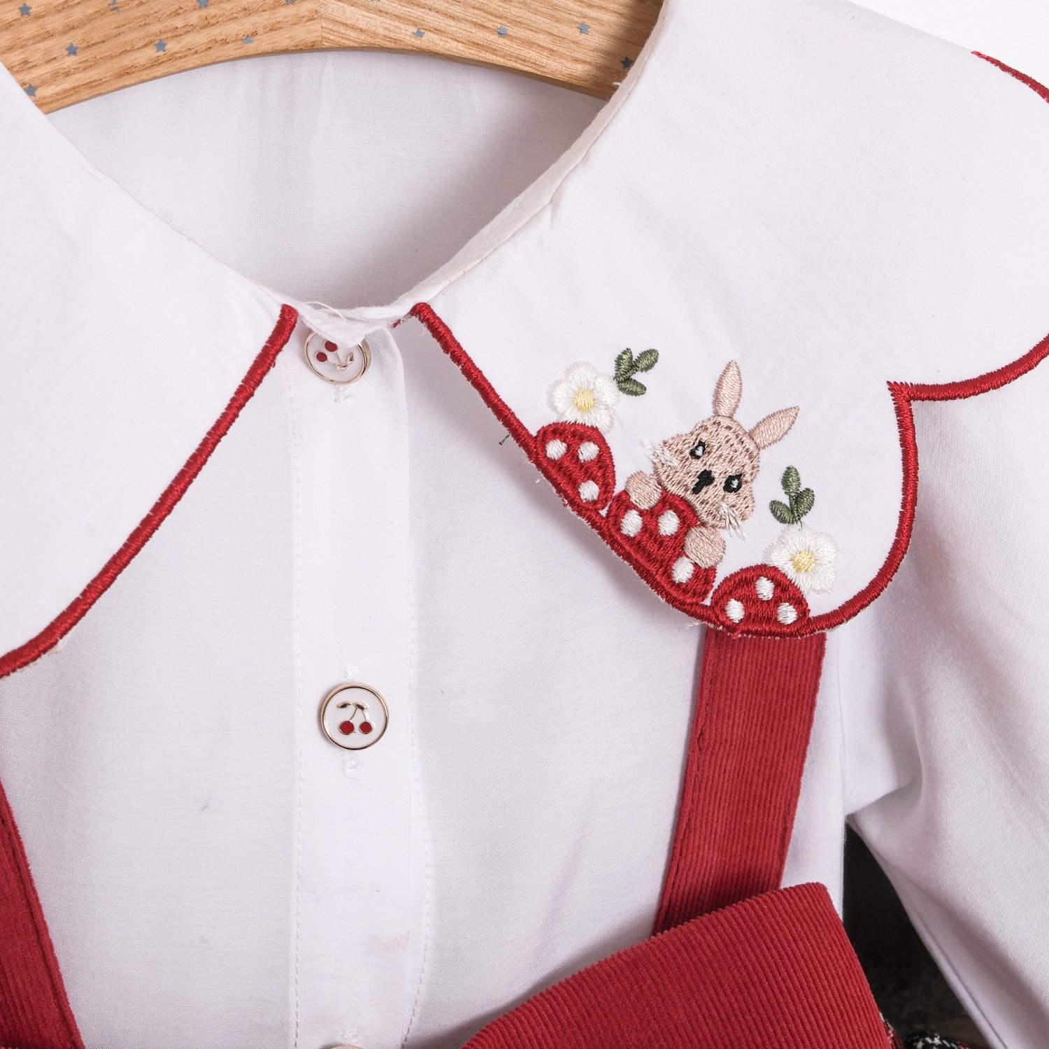 Kız Bebek Kırmızı Bıjou Ekose Desen Tavşan Nakışlı Yaka Gömlekli Romper