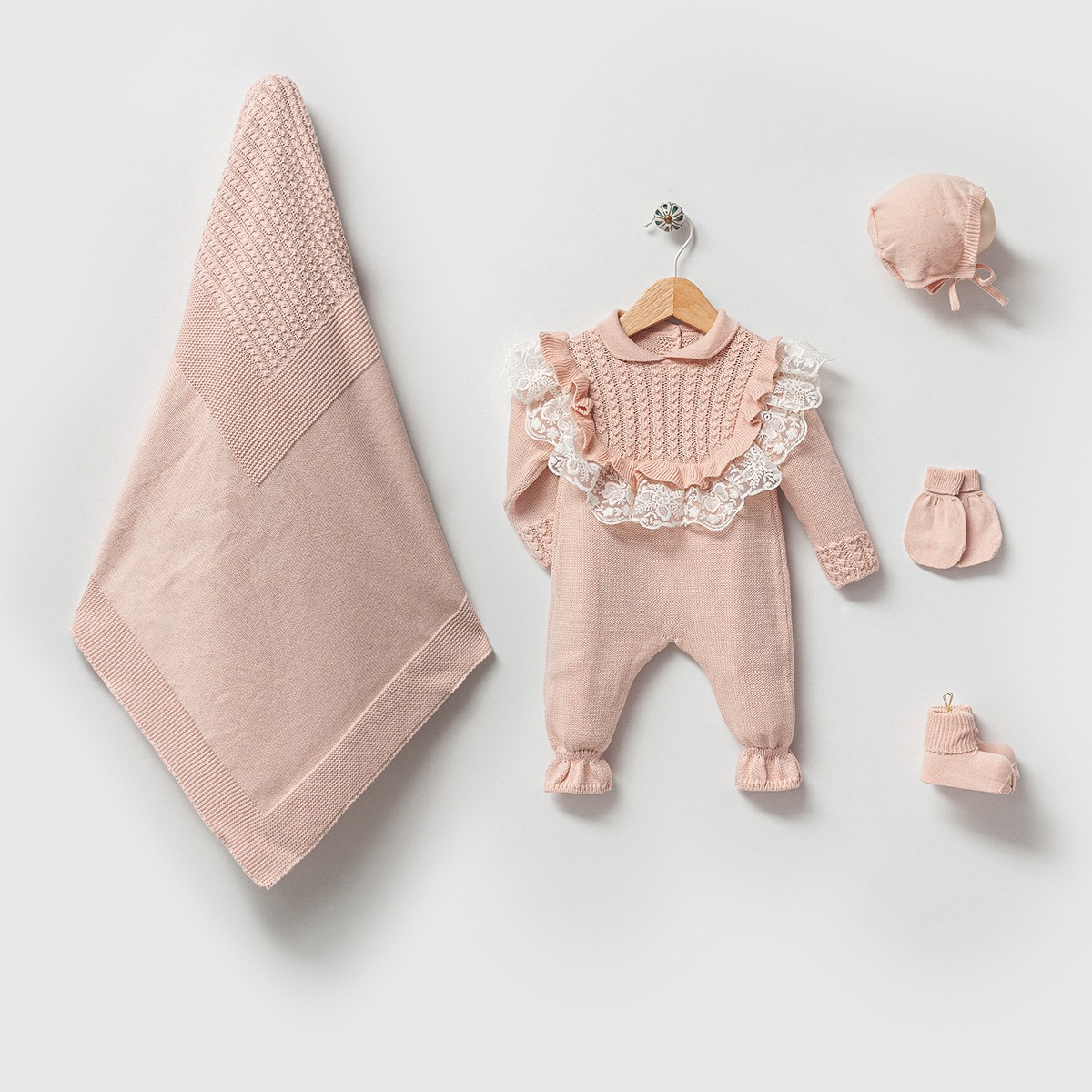 Kız Bebek Premium 0-3 Ay Madame Pudra 5li Set