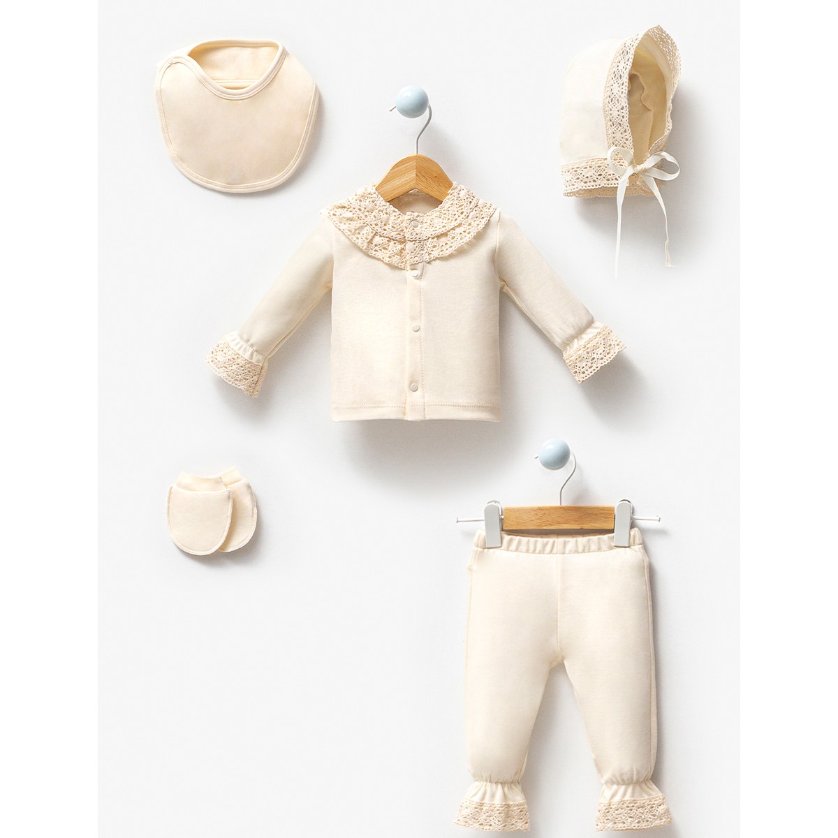 Kız Bebek 0-3 Ay Krem Dantelli 5li Set