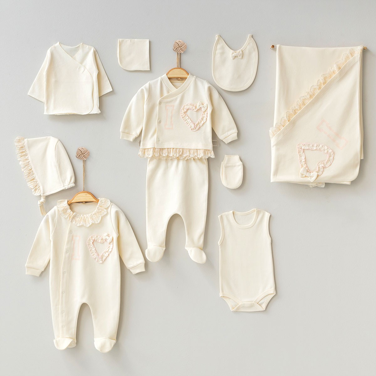 Kız Bebek Premium 0-3 Ay Kalpli Naturel 10lu Set