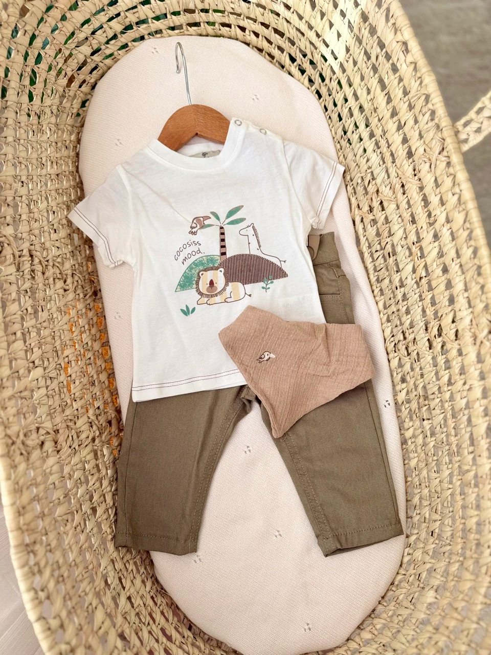 Erkek Bebek Haki Zoo Gömlekli Pantolonlu 4lü Takım