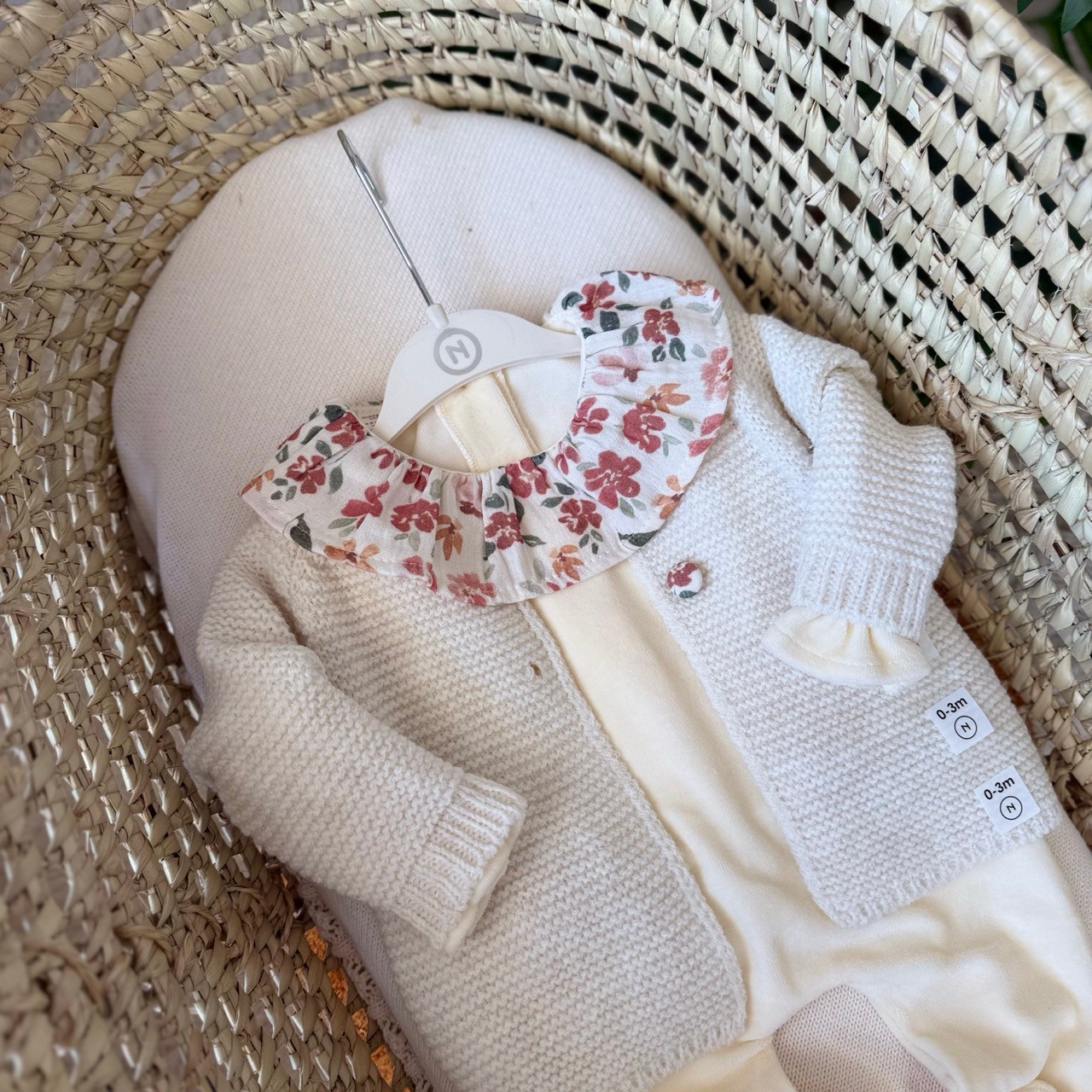 Kız Bebek Premium Organik Pamuk Krem Bahar Temalı Hırkalı Kadife Tulum