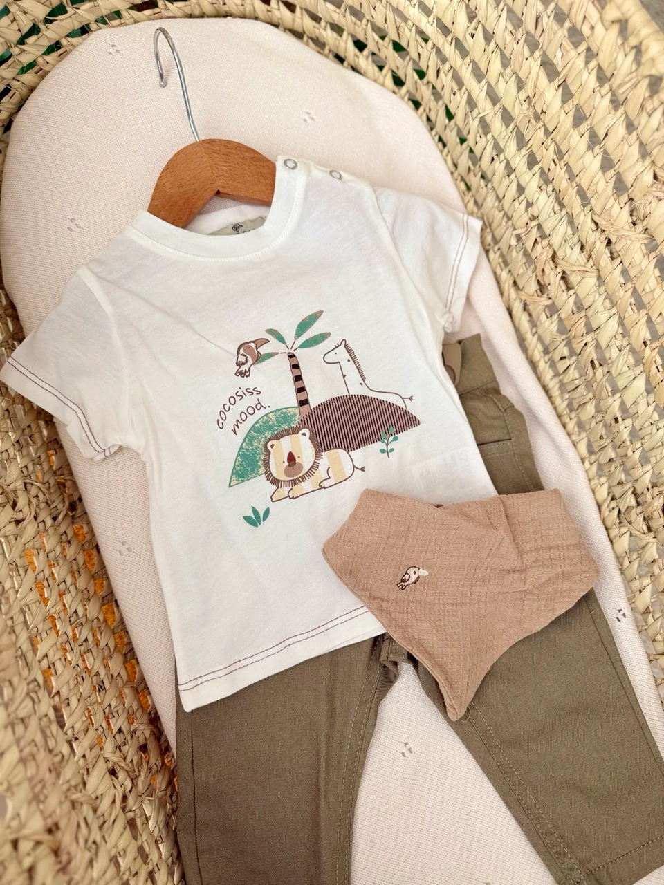 Erkek Bebek Haki Zoo Gömlekli Pantolonlu 4lü Takım