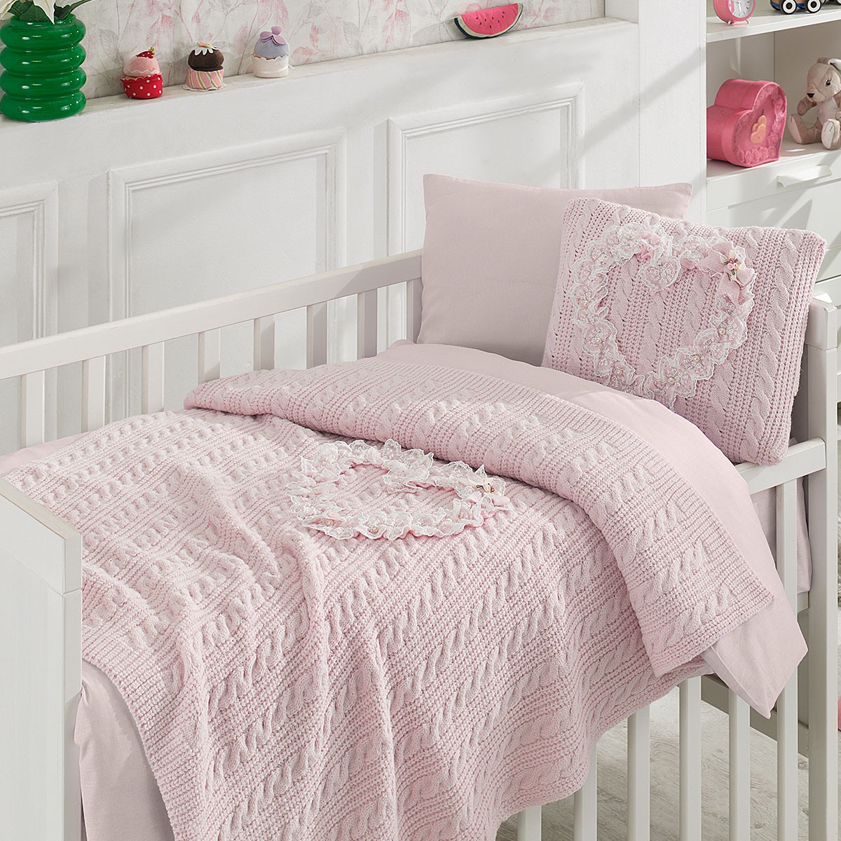 Kız Bebek Premium Kalpli Organik Pamuk Triko Nevresim Takımı