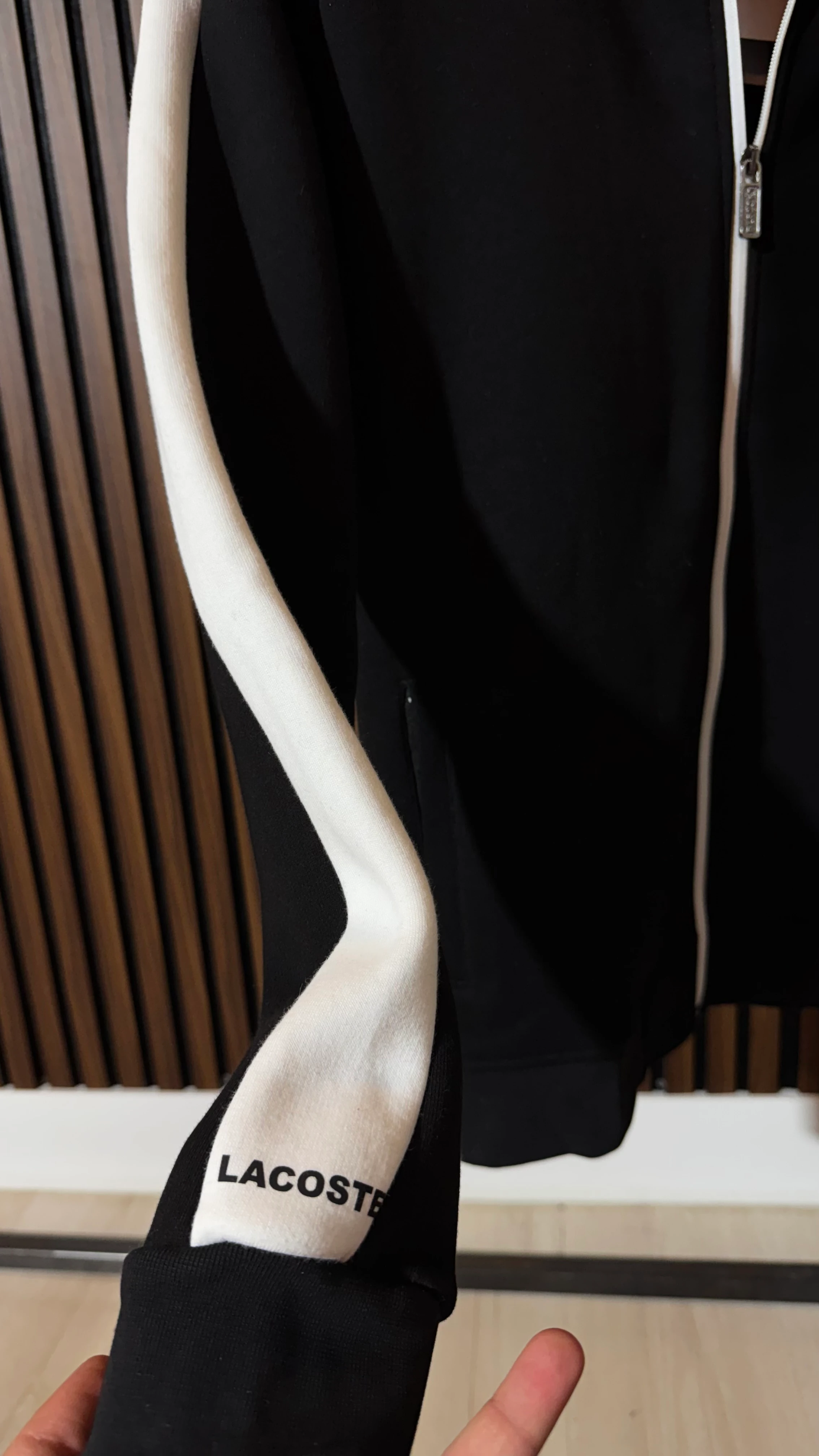 LCST Premium Şeritli Siyah Hırka 