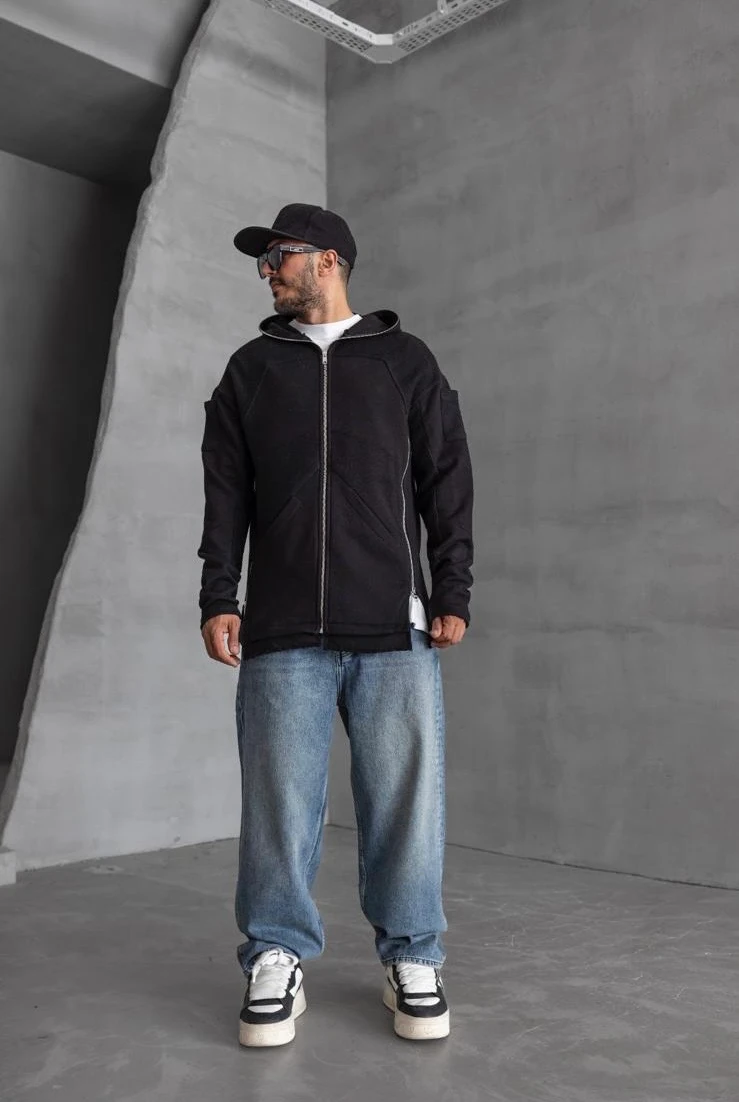 Detalied Black Jacket